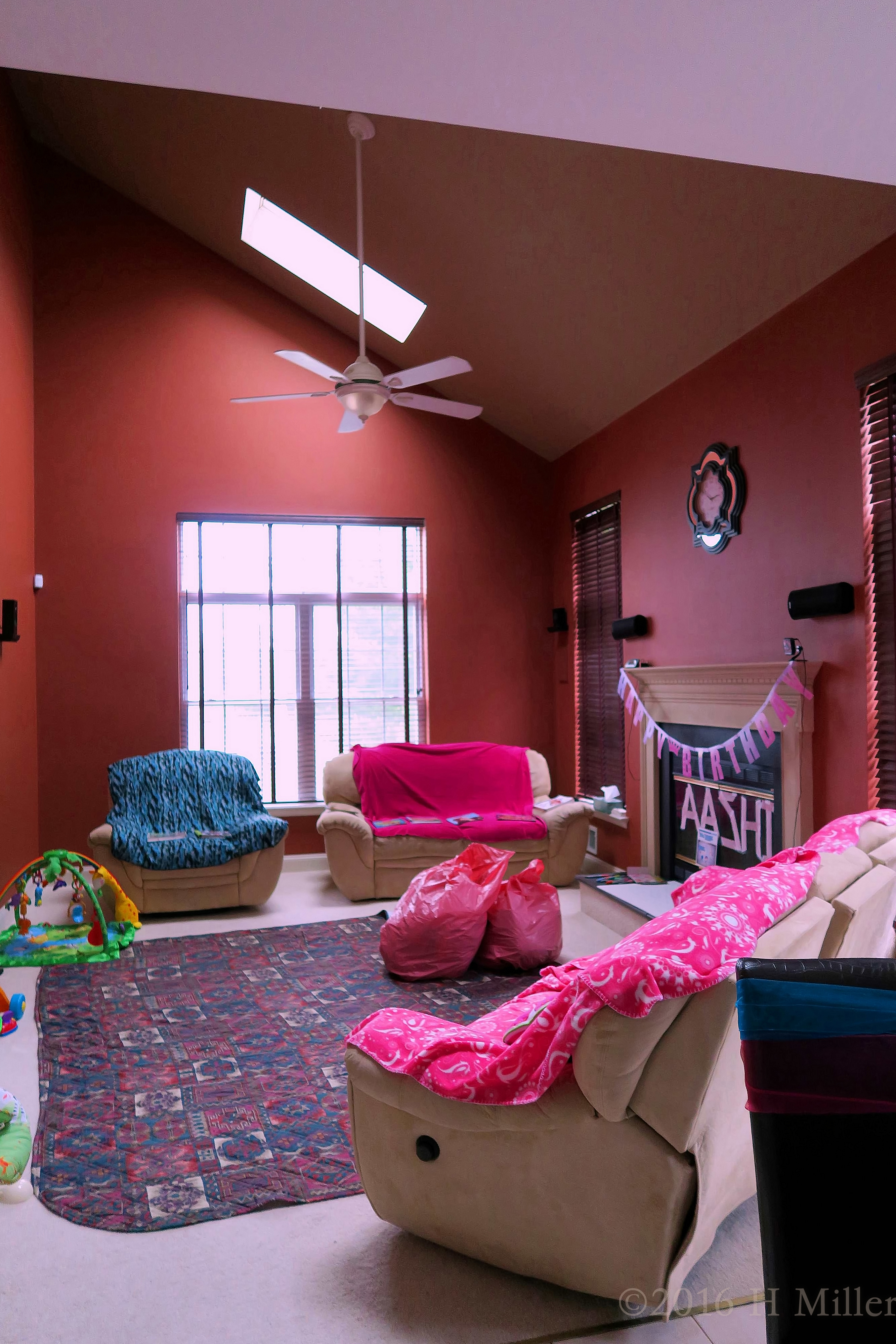 Long Shot Of The Spa Setup. Long Shot Of The Spa Setup.