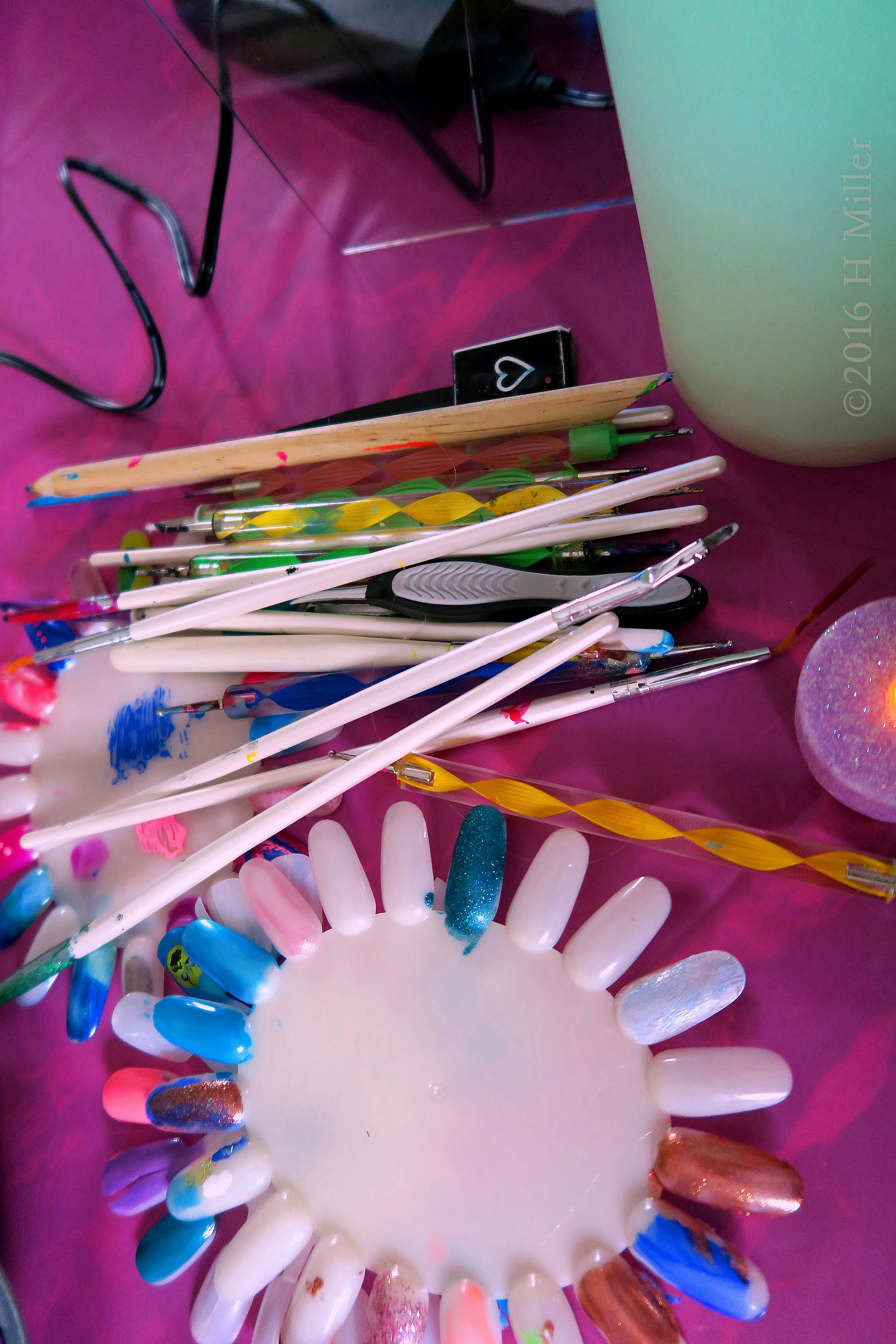 Nail Art Styling Tools And Fake Nails For Sampling Colors. Nail Art Styling Tools And Fake Nails For Sampling Colors.