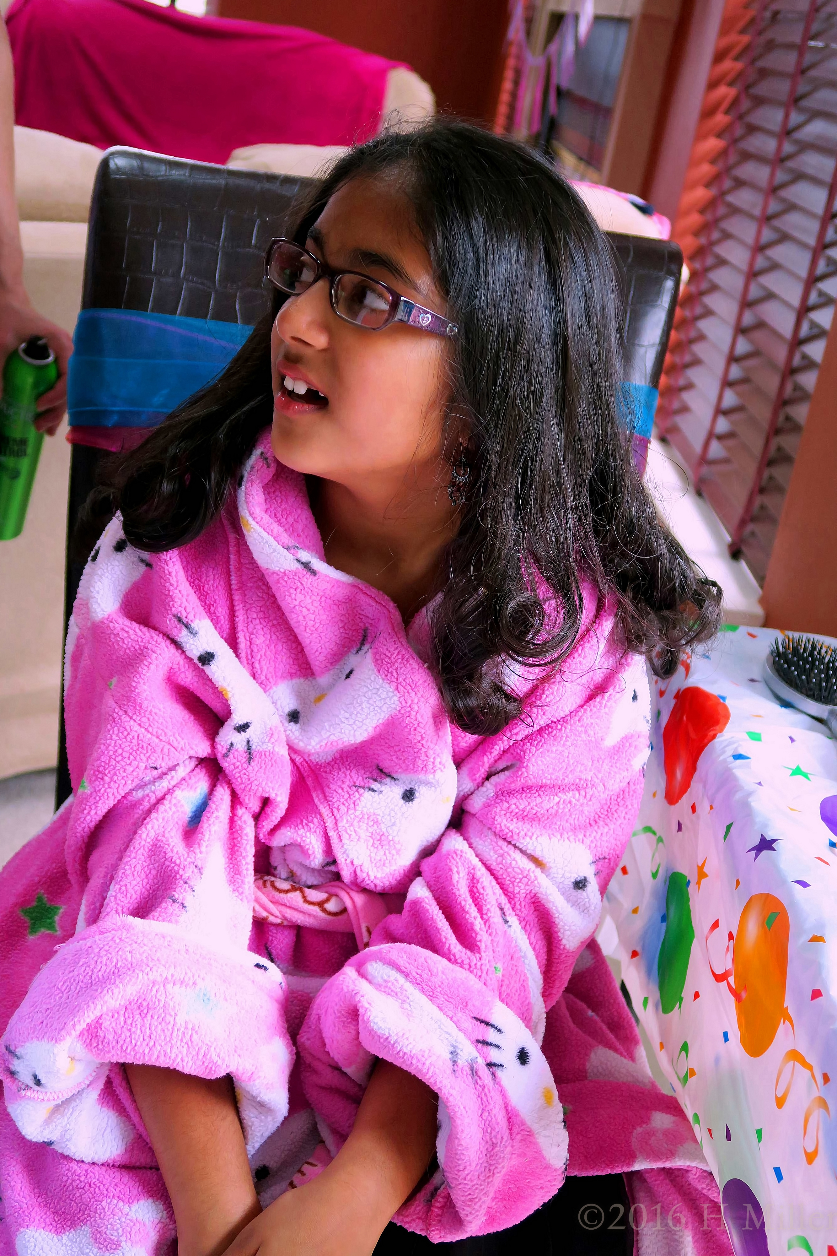 Spa Party For Girls Hairstyling! Curls! Spa Party For Girls Hairstyling! Curls!