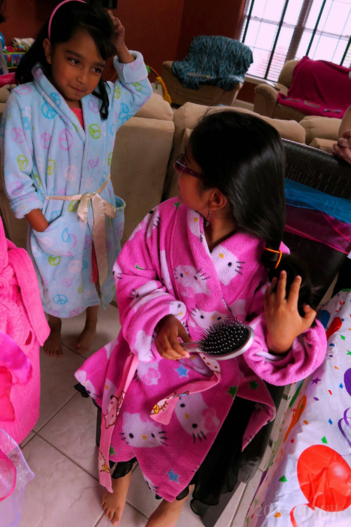 Aashi Starting With The Kids Hair Styling Activity. Aashi Starting With The Kids Hair Styling Activity.