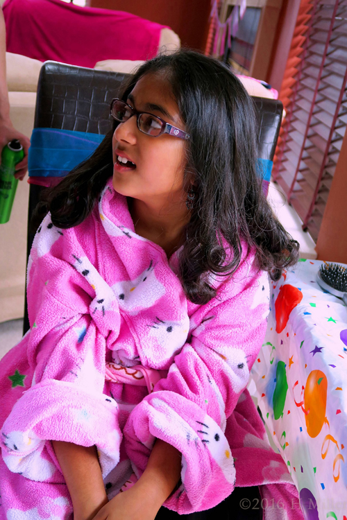 Spa Party For Girls Hairstyling! Curls! Spa Party For Girls Hairstyling! Curls!