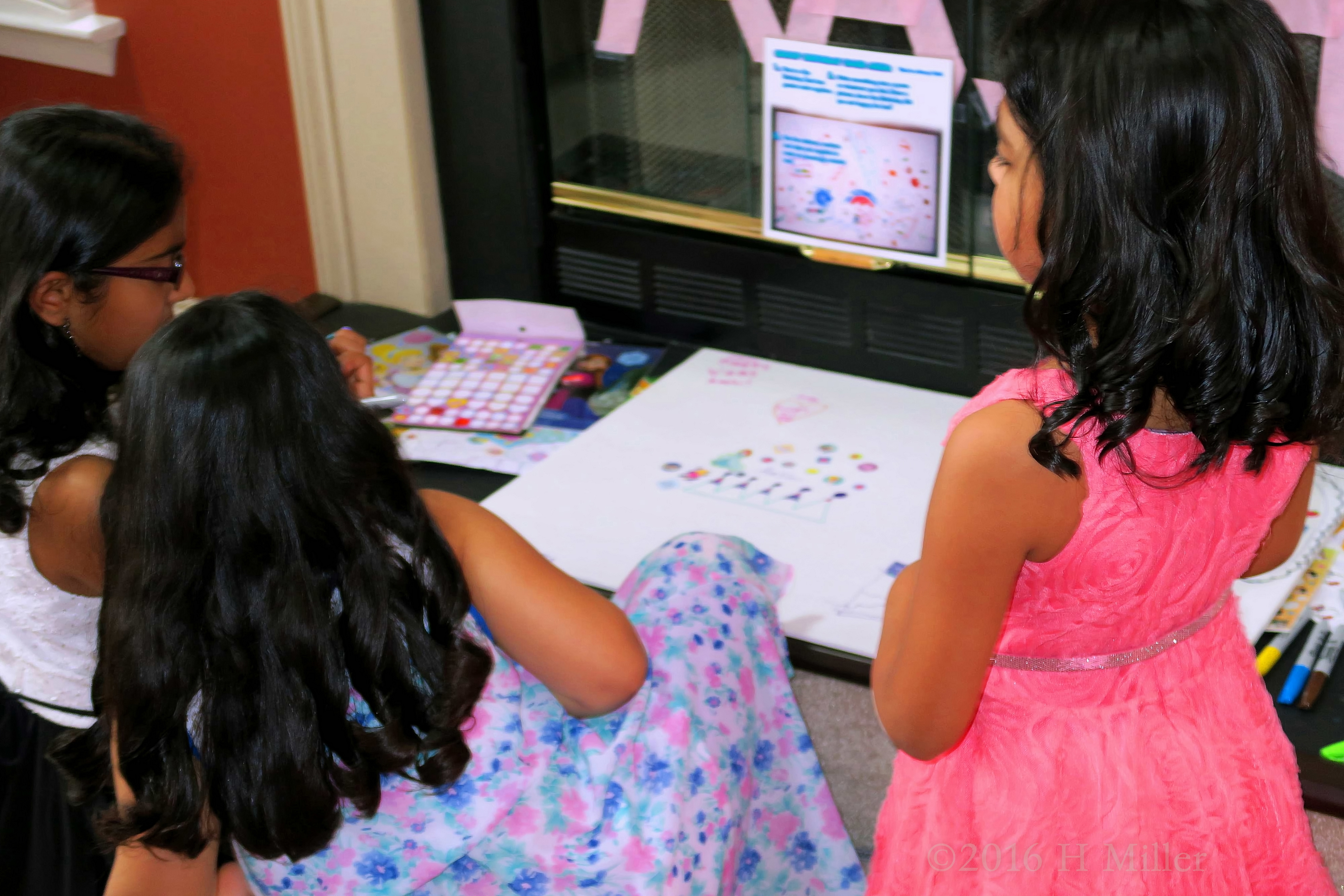 A Good Shot To See Their Cool Hairstyles! A Good Shot To See Their Cool Hairstyles!