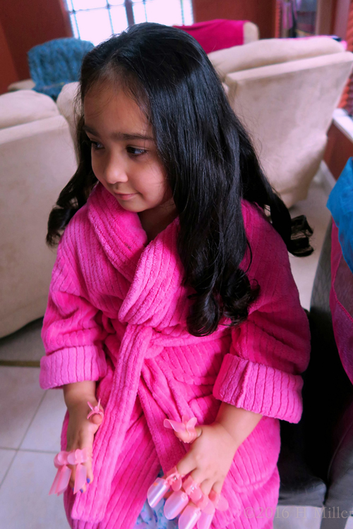 Her Hair Is Curly Now! Her Hair Is Curly Now!