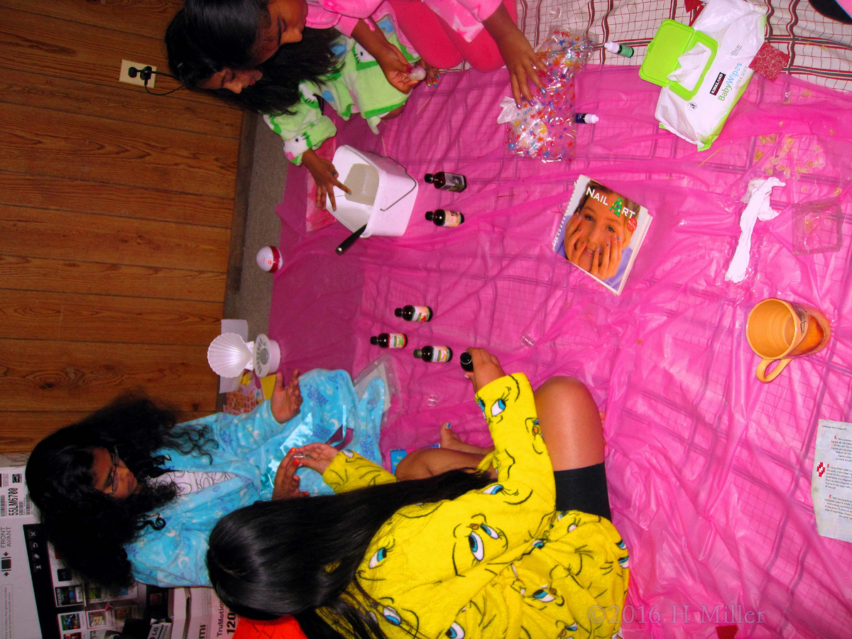 Kids Crafts Are So Much Fun To Make At The Spa For Girls! 