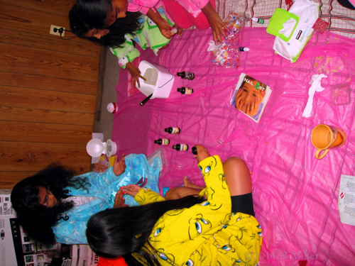 Kids Crafts Are So Much Fun To Make At The Spa For Girls! Kids Crafts Are So Much Fun To Make At The Spa For Girls!