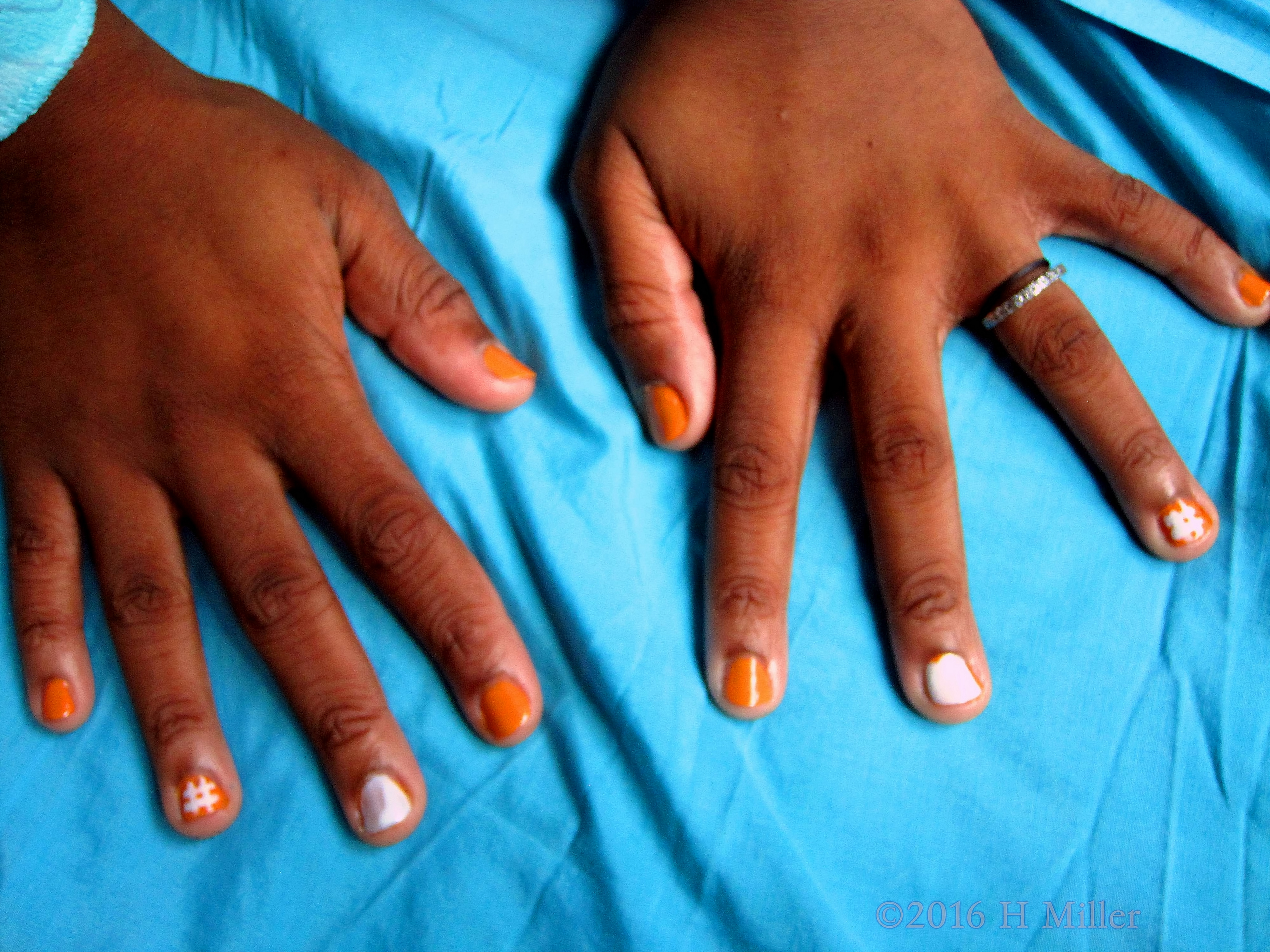 Cute Hashtag Orange And White Mini Mani Cute Hashtag Orange And White Mini Mani