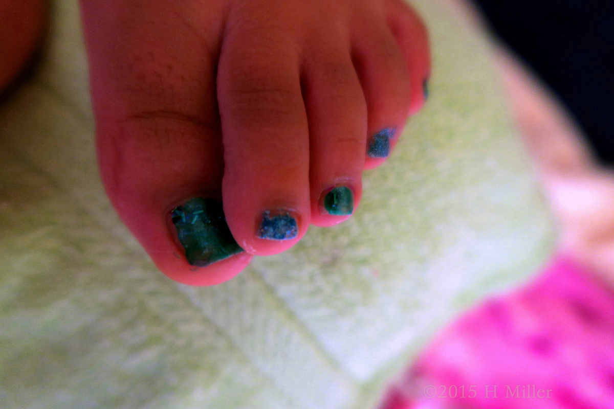 Blue And Green With Glitter Go So Well Together For Her Kids Pedi! 