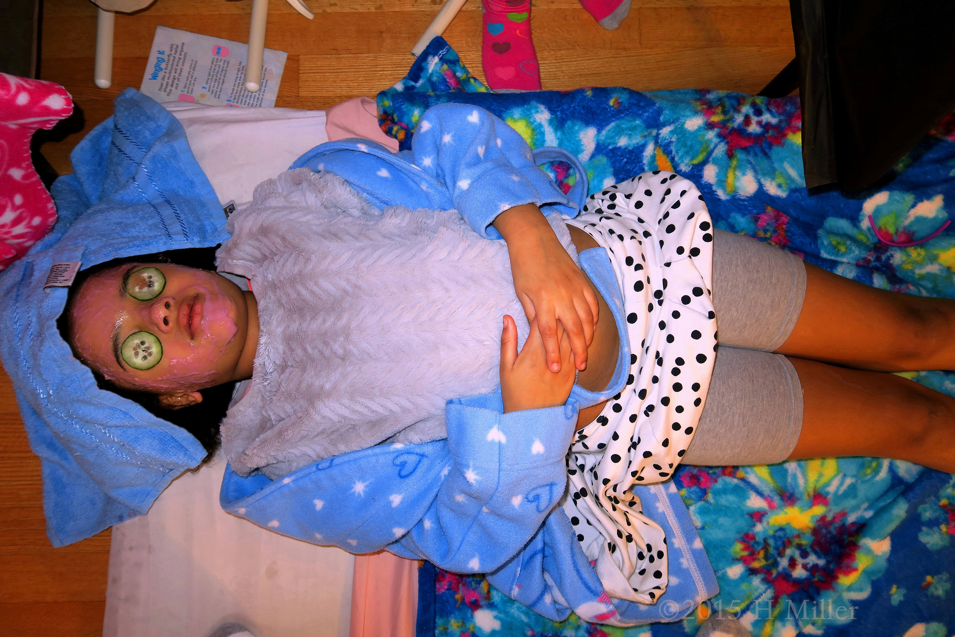 Relaxing With Cucumbers And Facial Masque In The Spa Relaxing With Cucumbers And Facial Masque In The Spa