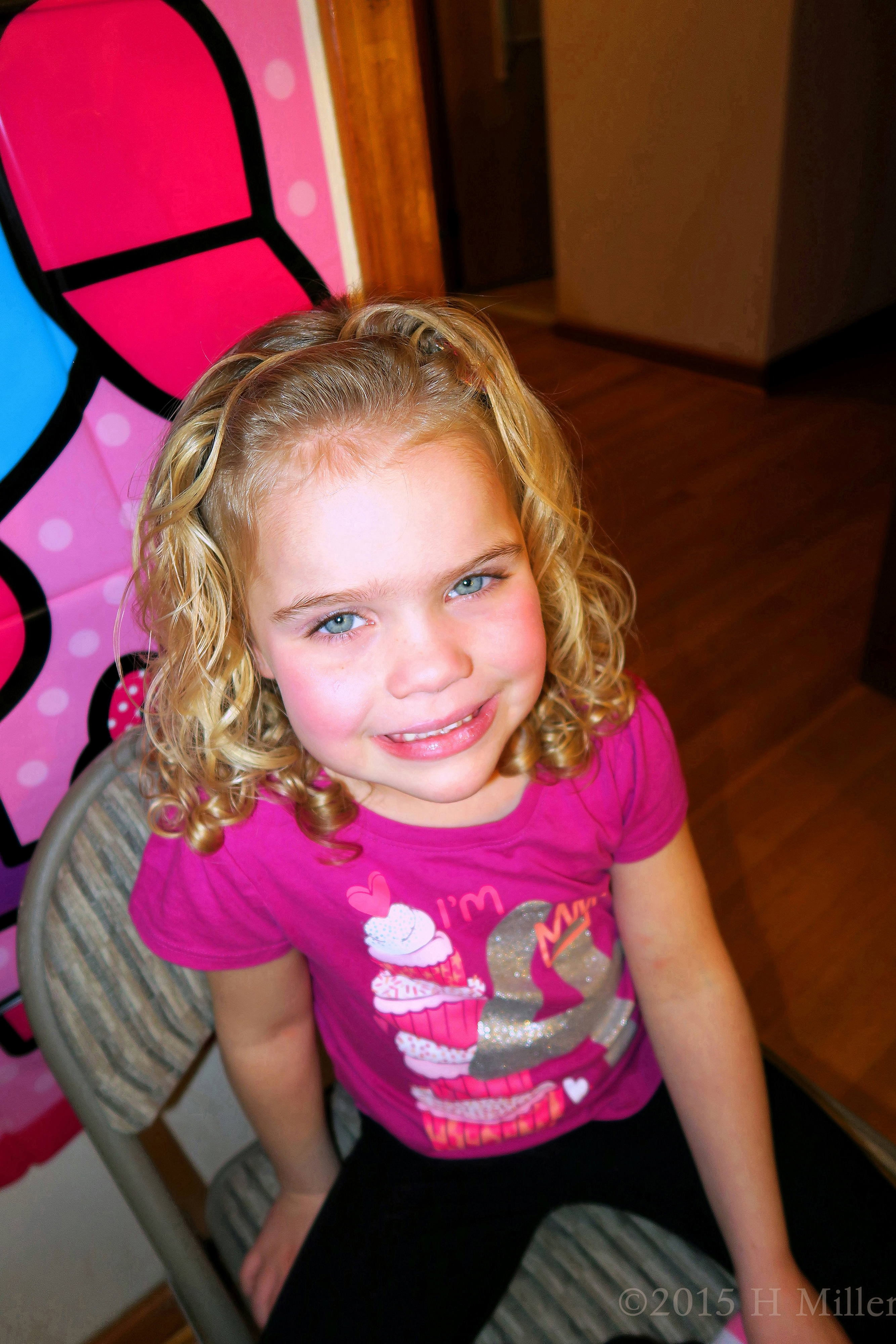 She Looks Like An Adorable Glam Star! She Looks Like An Adorable Glam Star!