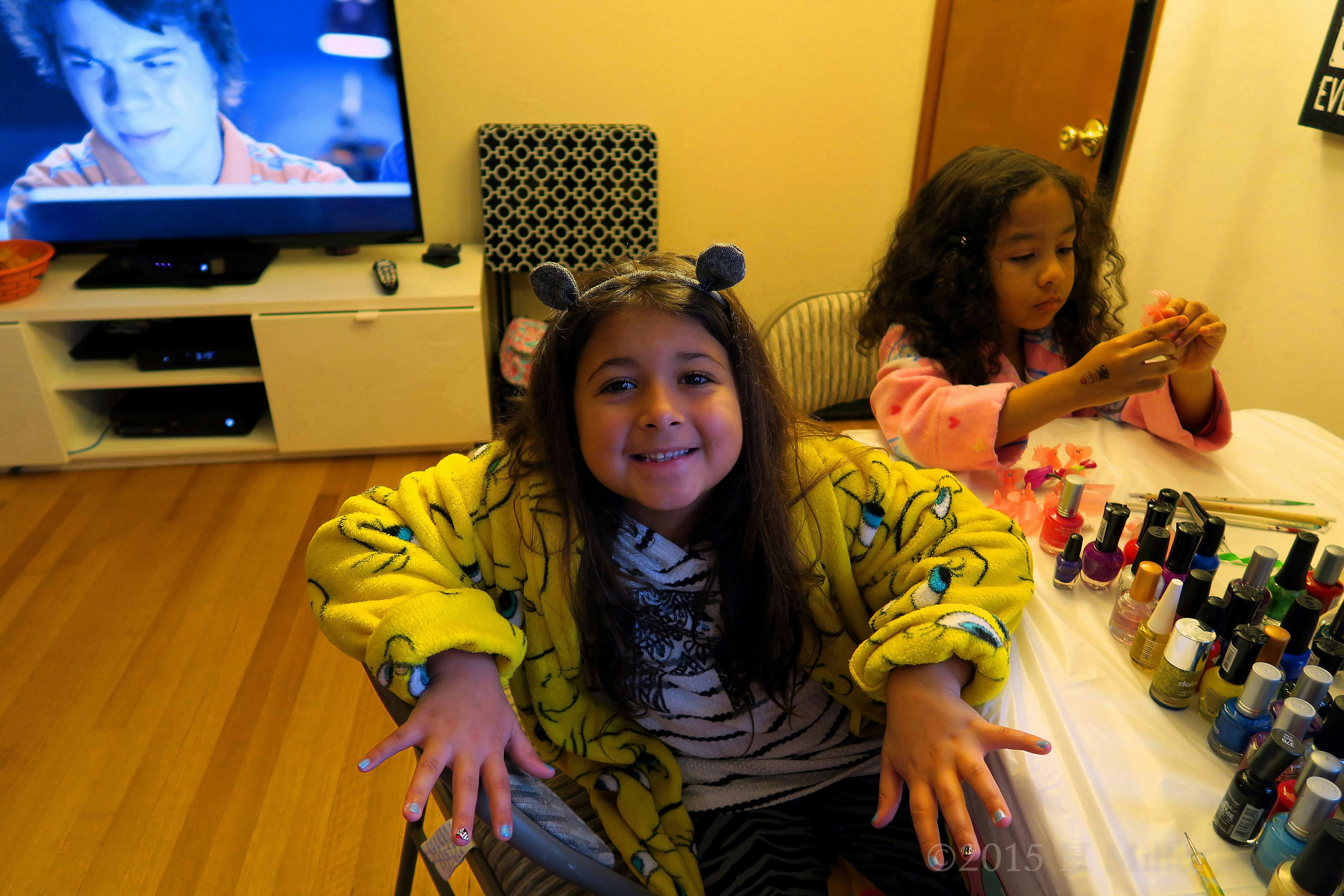 She Wore Mouse Ears To The Kids Spa! Say Cheese! She Wore Mouse Ears To The Kids Spa! Say Cheese!