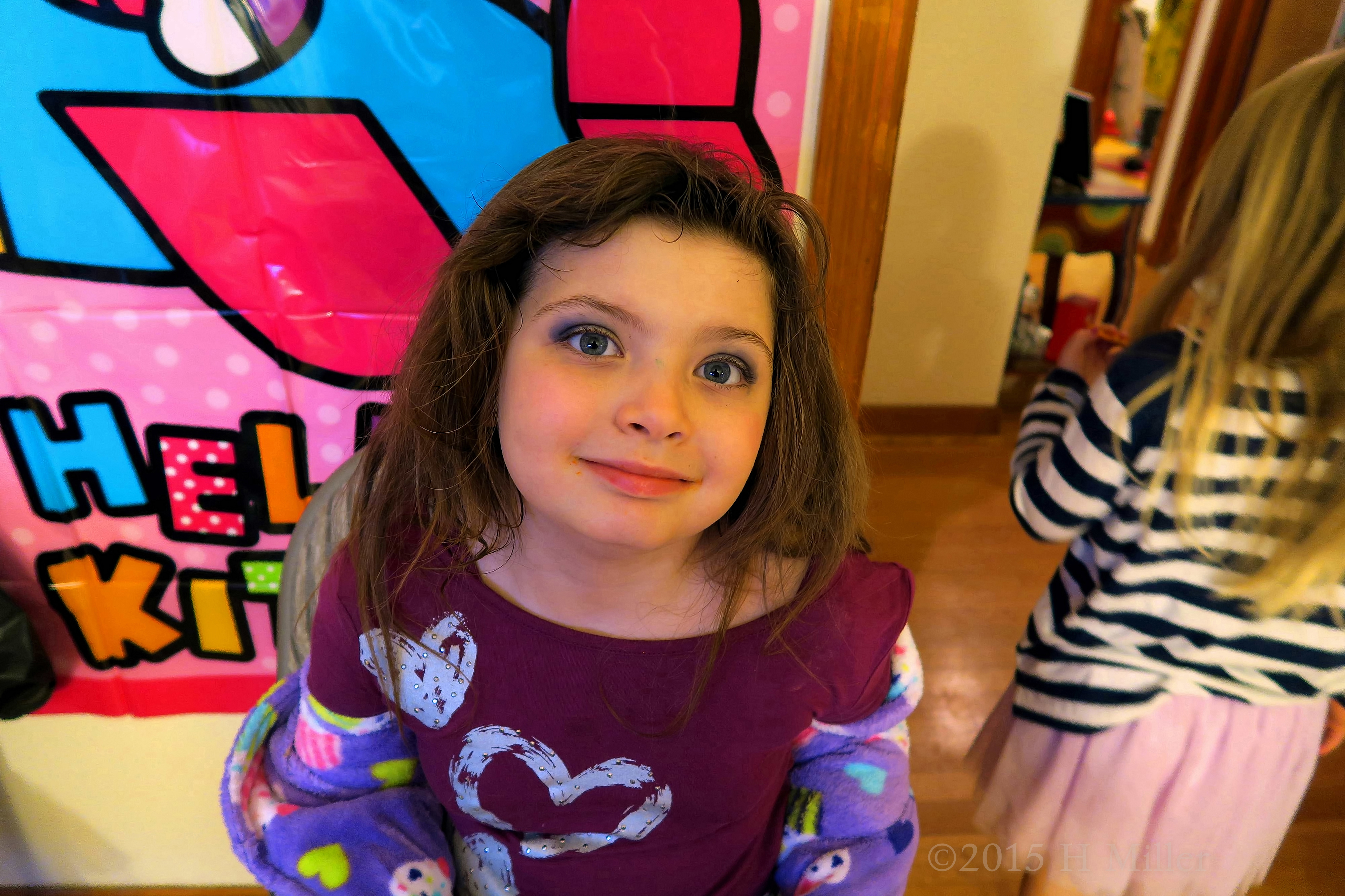 Her Eyeshadow And Lipstick Are Perfect For Making Her Feel Like A Star! Her Eyeshadow And Lipstick Are Perfect For Making Her Feel Like A Star!