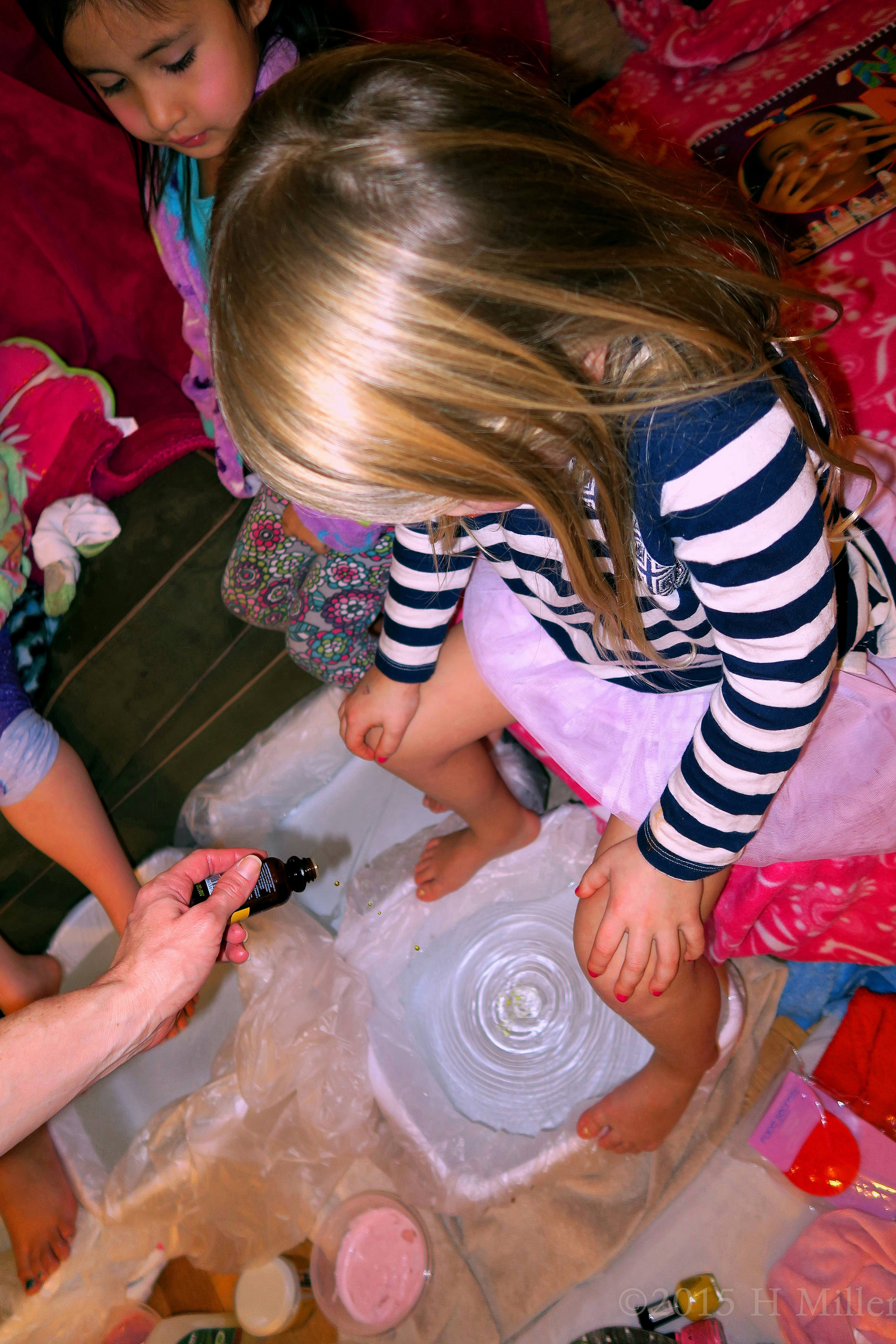 The Essential Oil Is Being Added To The Mini Pedi Footbath The Essential Oil Is Being Added To The Mini Pedi Footbath