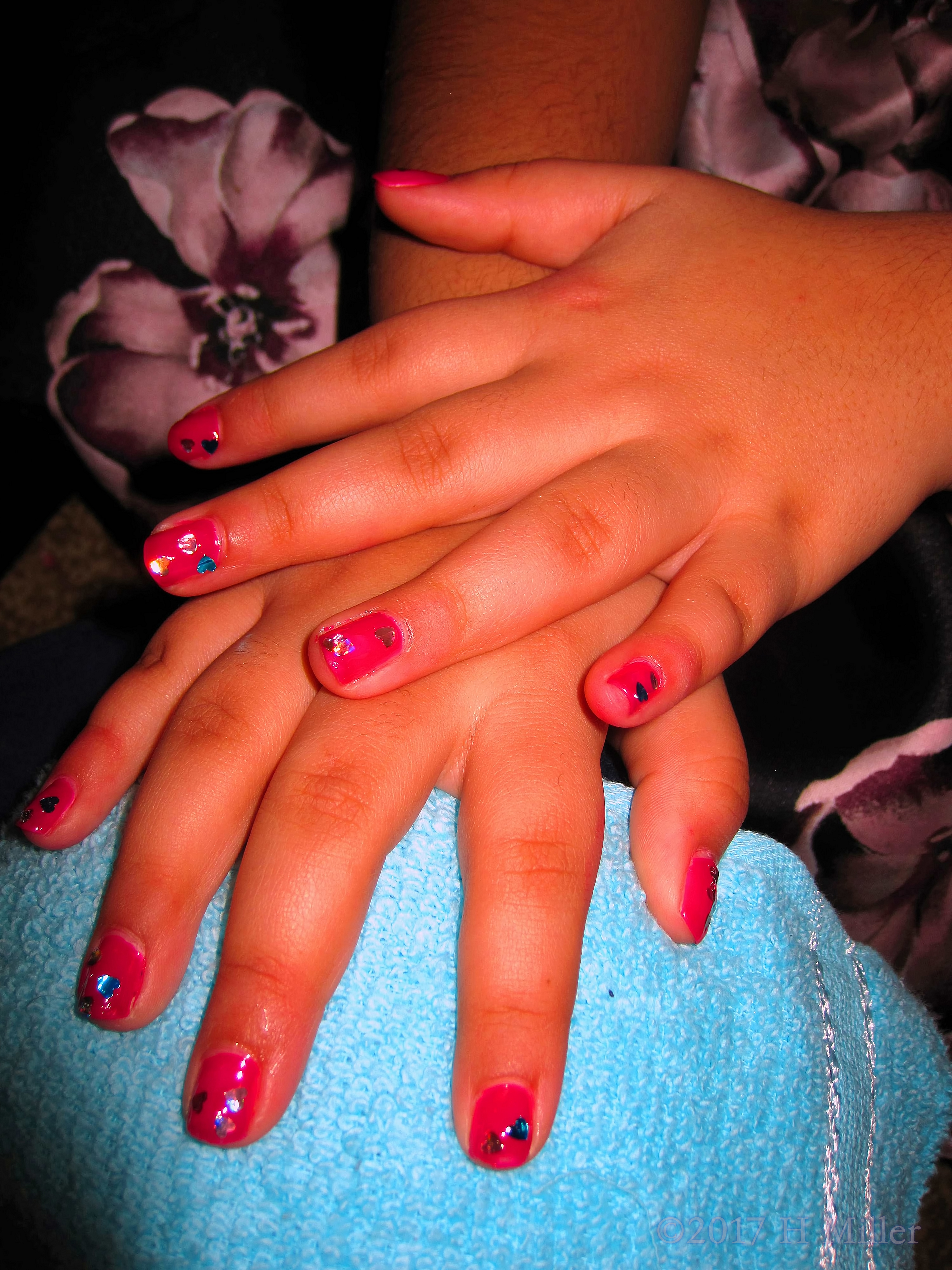 Another View Of The Heart Glitter Mini Manicure. Another View Of The Heart Glitter Mini Manicure.