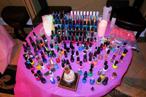 Lots And Lots Of Nail Polish! Lots And Lots Of Nail Polish!