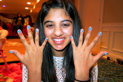 She Loves Her Kids Manicure! She Loves Her Kids Manicure!