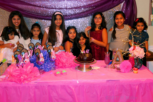 Everyone Gathers For A Group Spa Party Photo. Everyone Gathers For A Group Spa Party Photo.