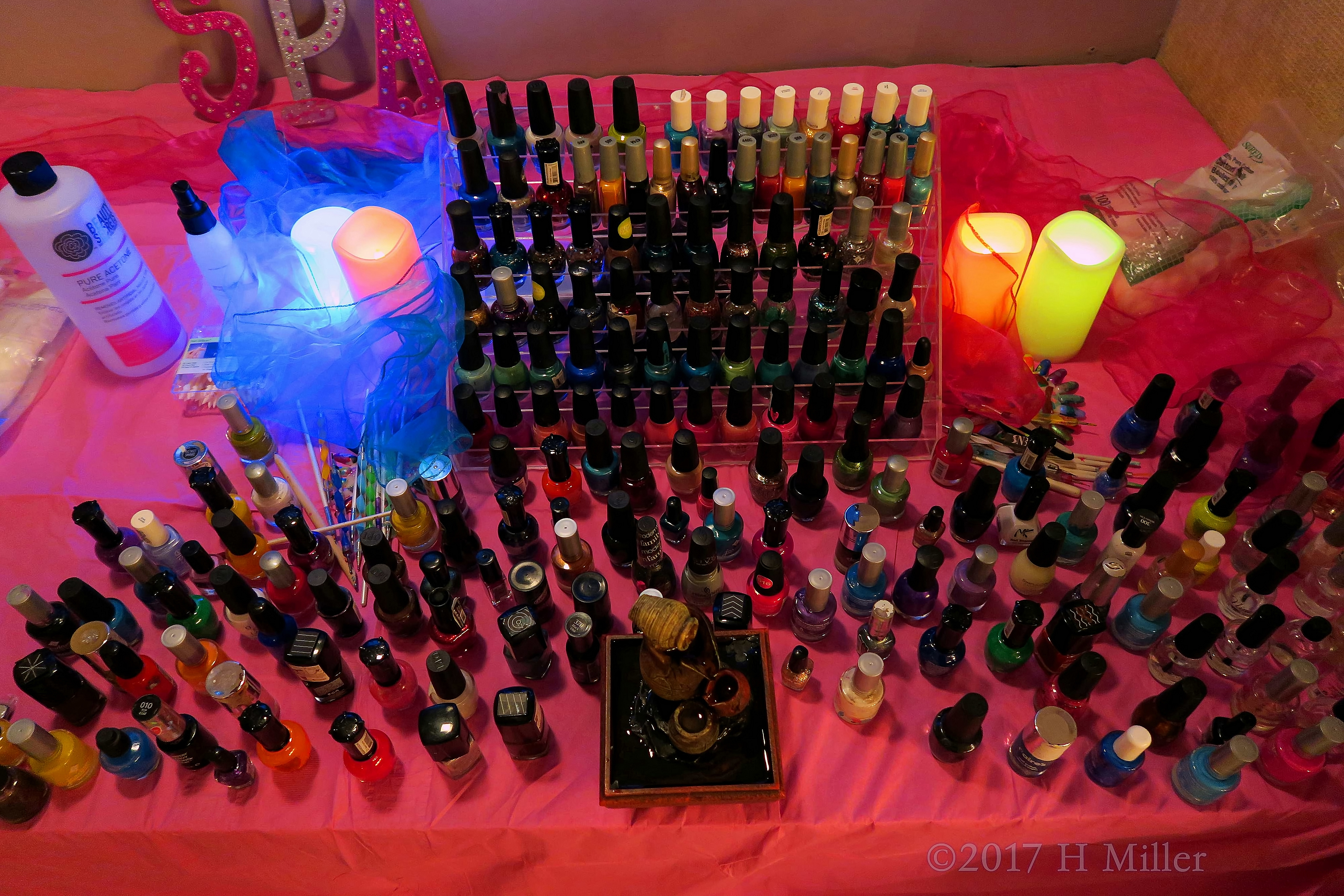 Lots Of Nail Polish With Aromatherapy And A Tranquility Fountain. 