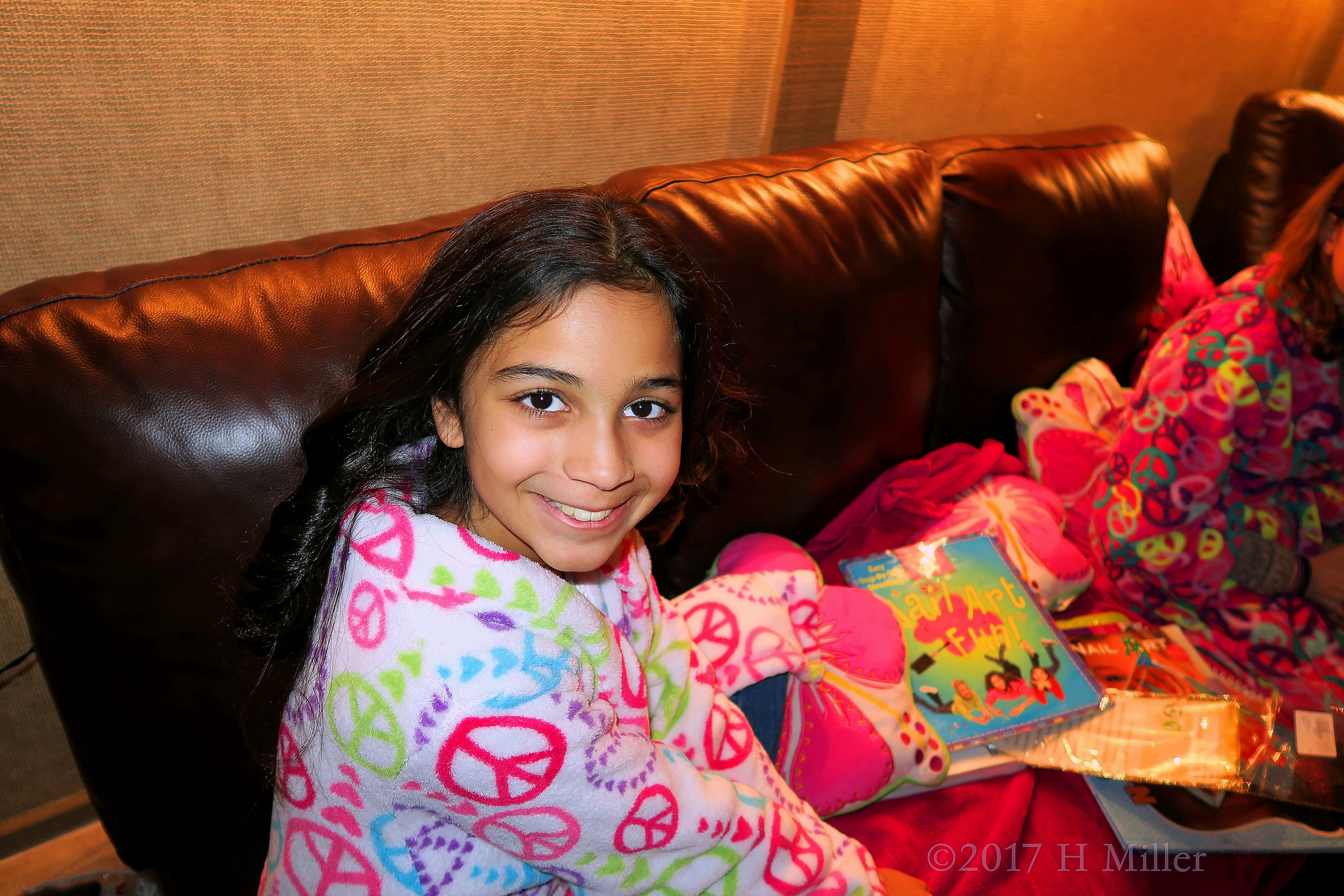 More Curls! Getting Her Hair Styled At The Girls Spa. More Curls! Getting Her Hair Styled At The Girls Spa.