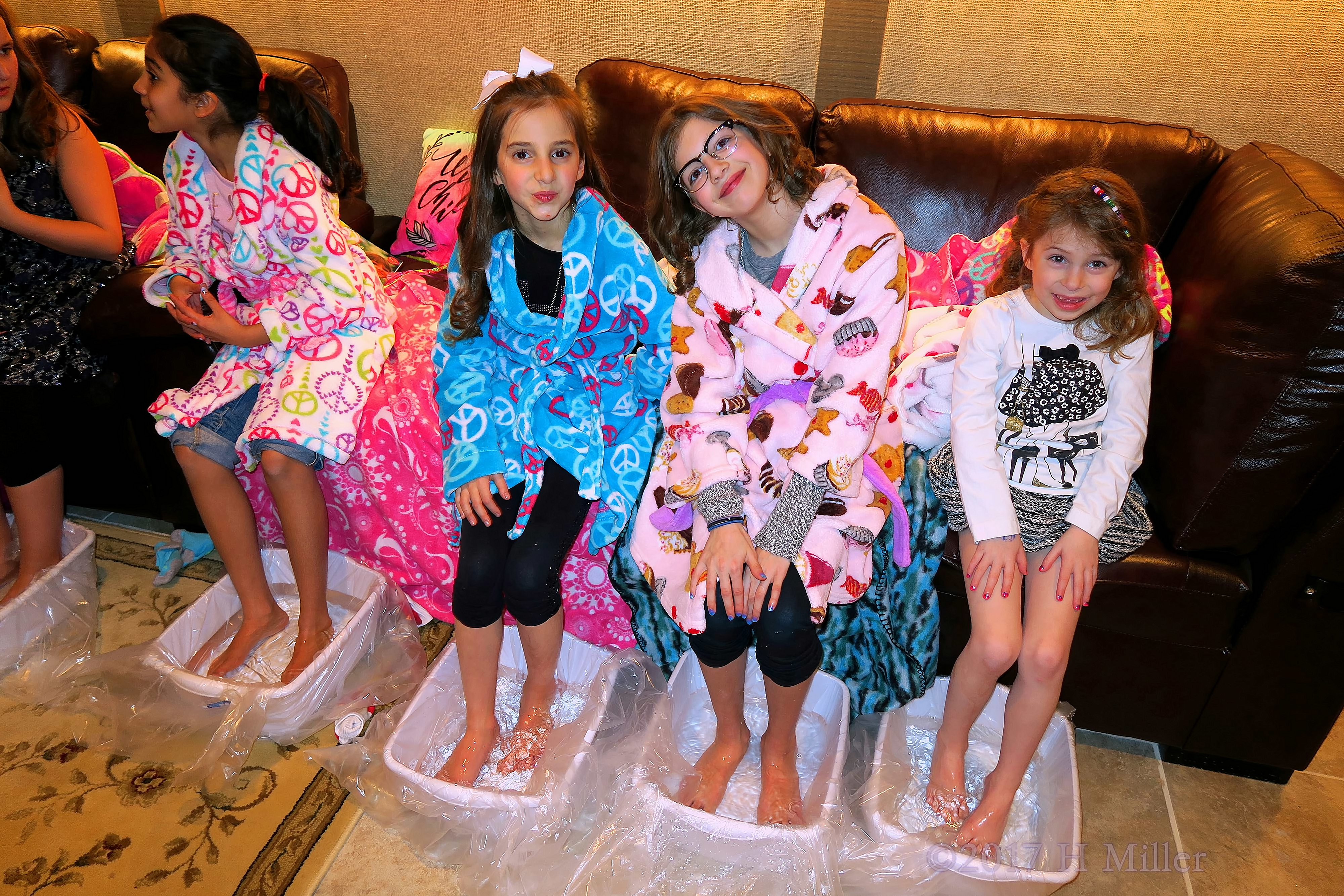 Pedicures Are So Much Fun With Friends! Pedicures Are So Much Fun With Friends!