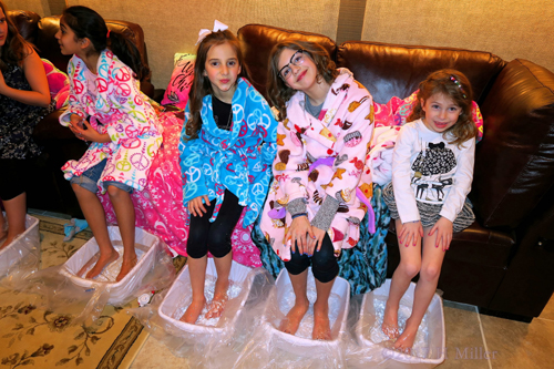 Pedicures Are So Much Fun With Friends! Pedicures Are So Much Fun With Friends!