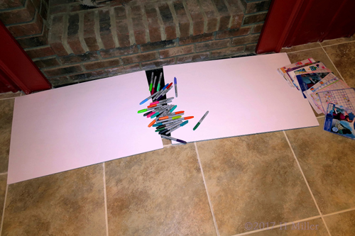 Two Kids Spa Birthday Cards Ready For The Girls To Creatively Decorate. Two Kids Spa Birthday Cards Ready For The Girls To Creatively Decorate.