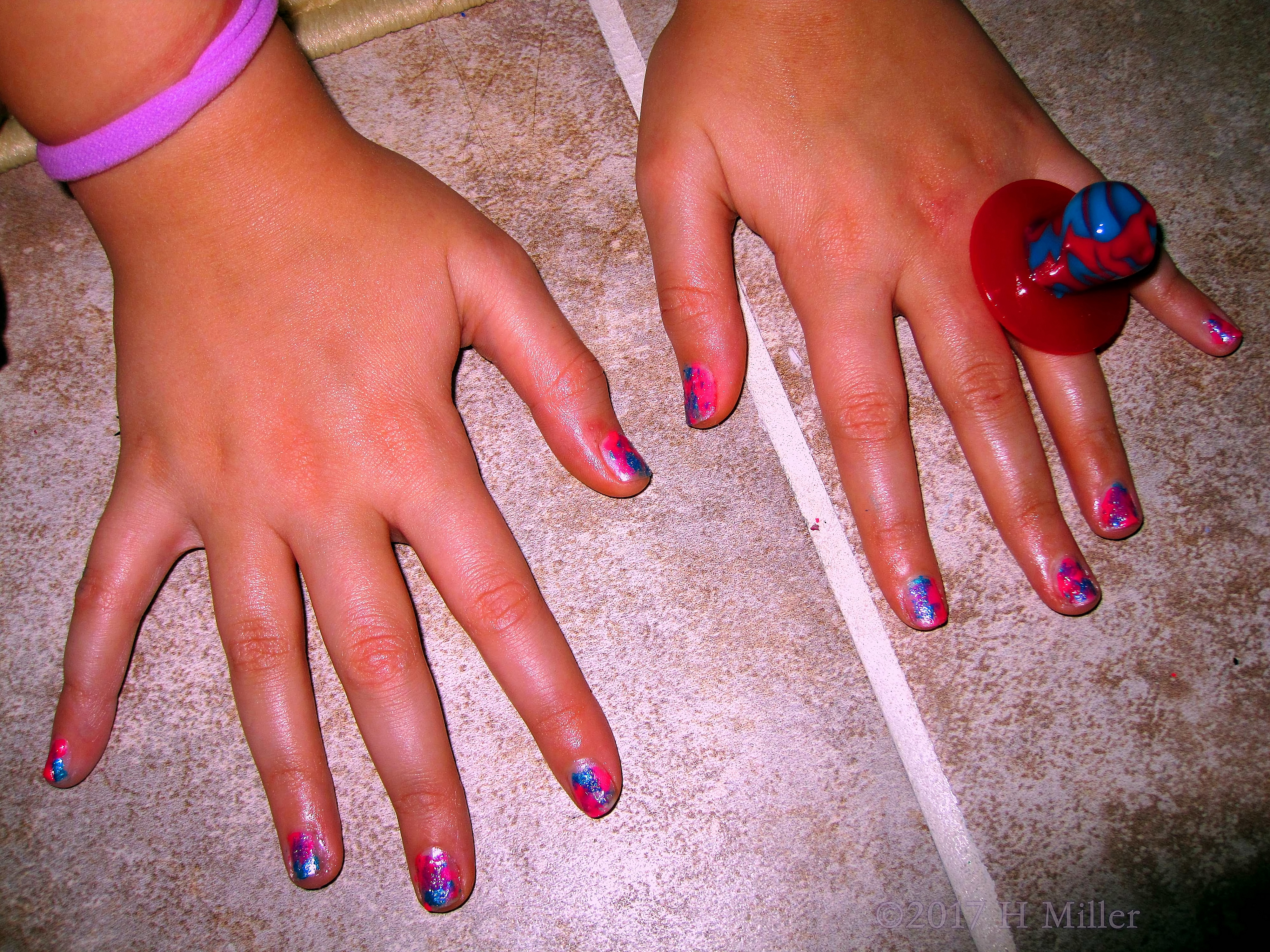A Very Pretty Ombre With Pink And Blue Covered By Glitter! A Very Pretty Ombre With Pink And Blue Covered By Glitter!