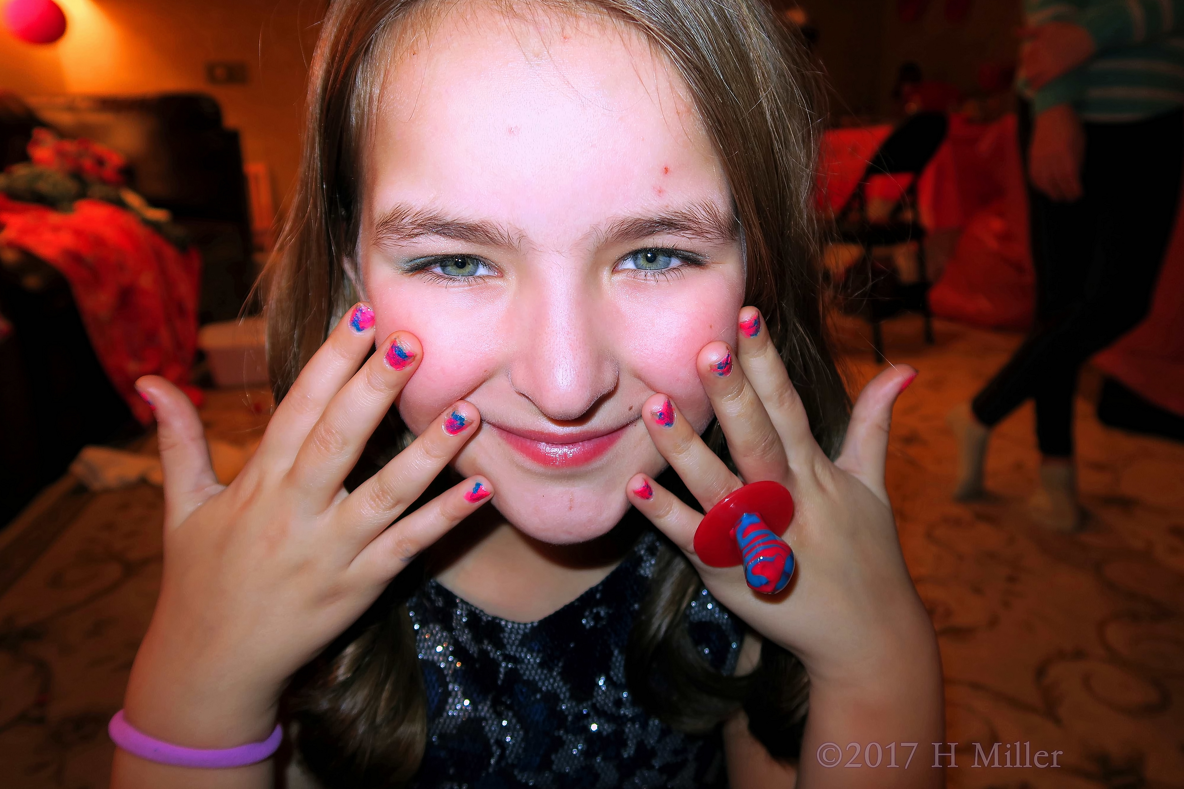 Karina's Kids Mini Mani Matches Her Ring Pop! 