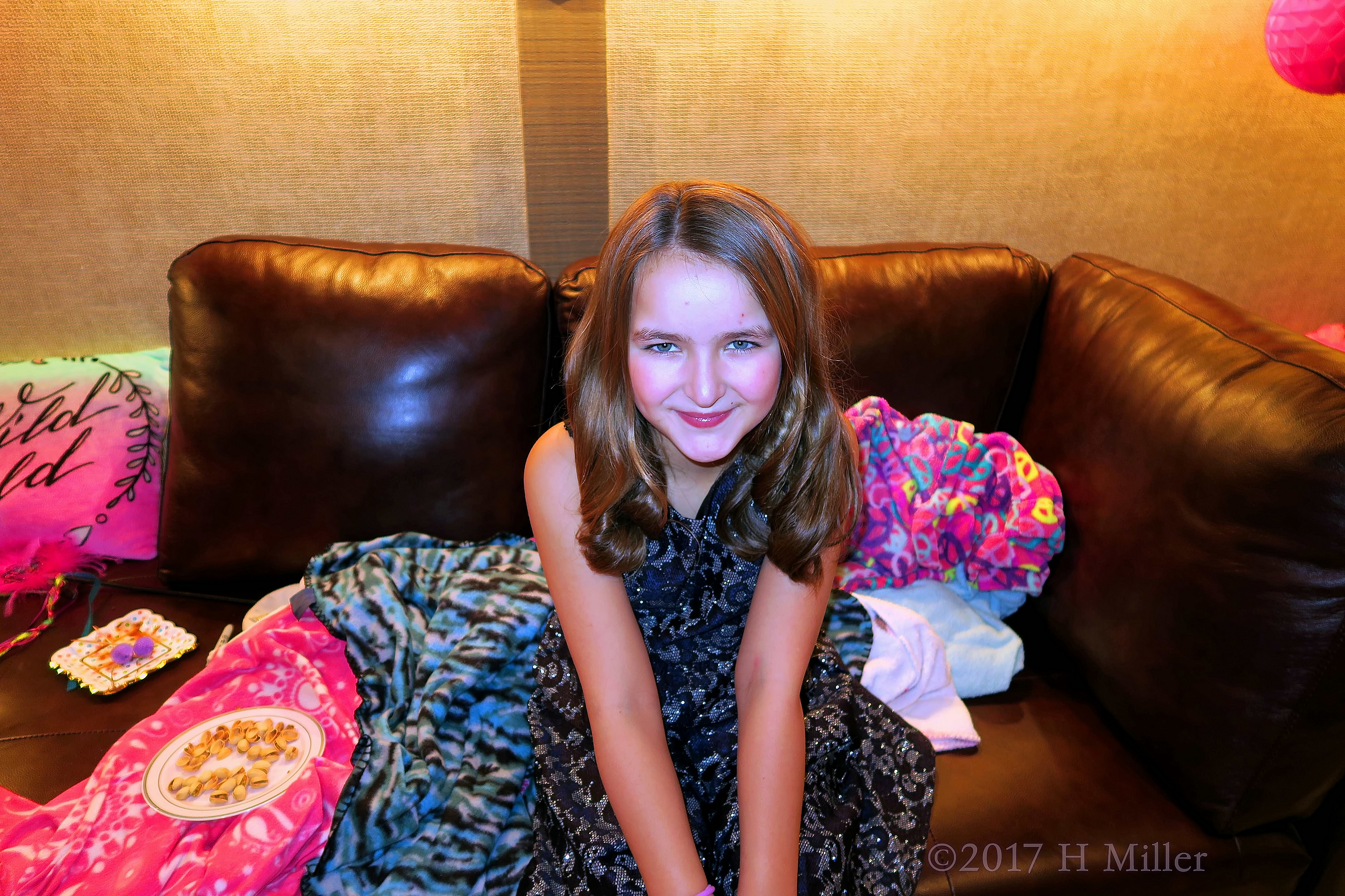 Karina Just Got Makeup Applied At The Kids Spa! Karina Just Got Makeup Applied At The Kids Spa!