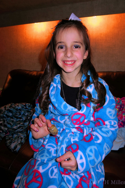 Alexa, The Birthday Girl, Shaking Her Lip Balm Kids Craft Activity At Her Kids Spa Party! Alexa, The Birthday Girl, Shaking Her Lip Balm Kids Craft Activity At Her Kids Spa Party!