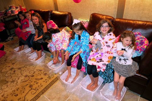 Kids Pedicure Footbaths Are So Much Fun!