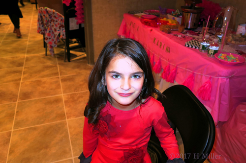 Ready For Her Kids Spa Makeup Application. Ready For Her Kids Spa Makeup Application.