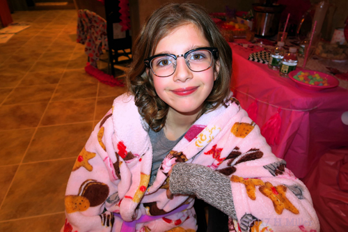 Smiing After Her Kids Makeup Activity At The Spa! Smiing After Her Kids Makeup Activity At The Spa!