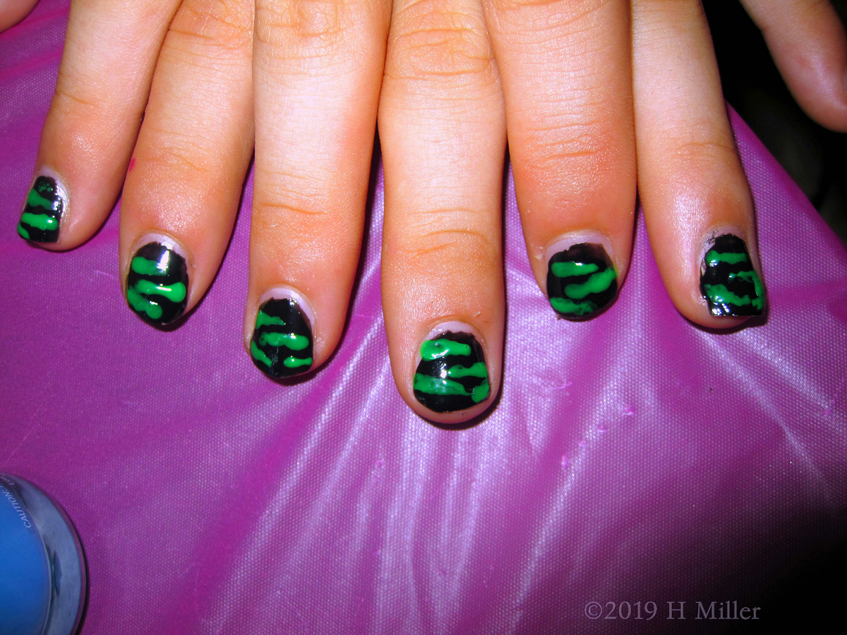 Green Zebra Print Nail Art Over Glossy Black, Awesome Kids Manicure!