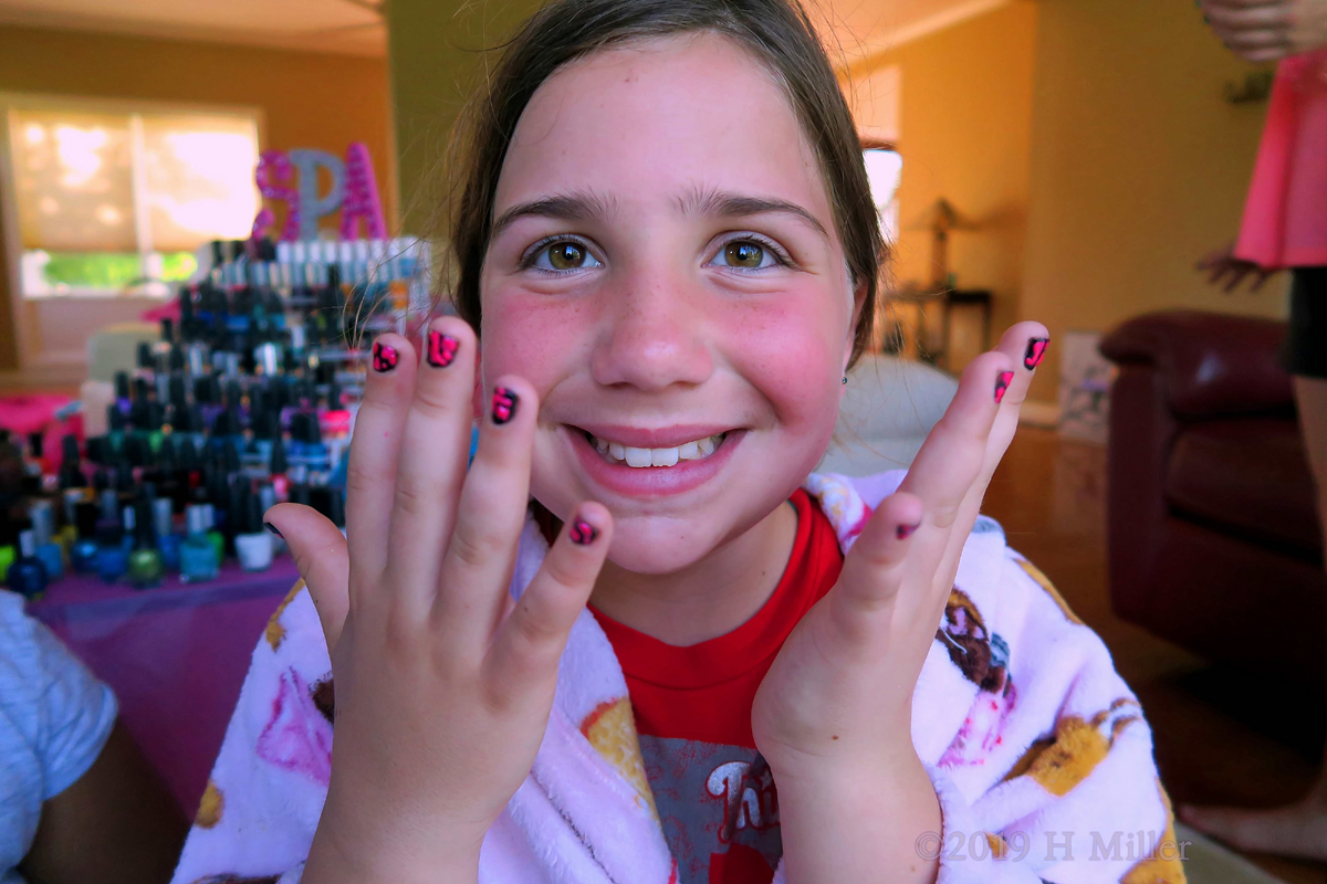 She Smiles With Happiness After Getting A Pretty Kids Manicure! 