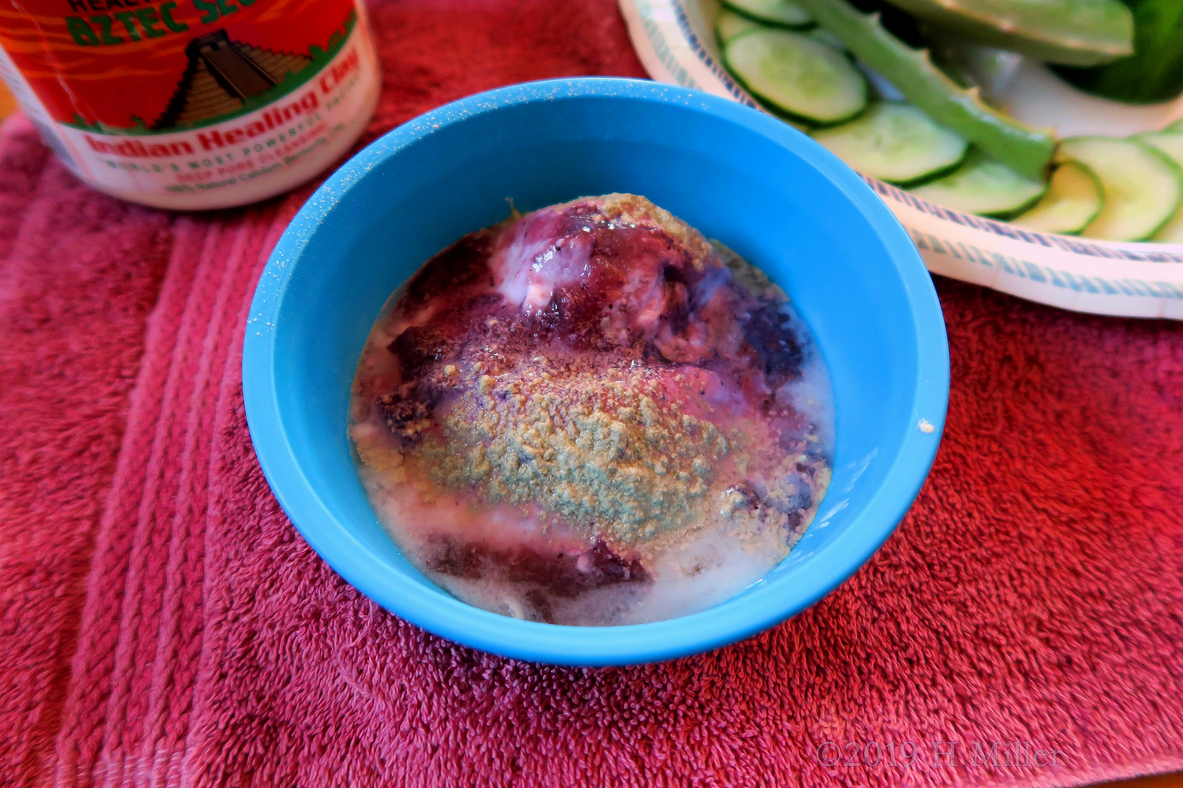 A Bowl Of Facial Masque To Be Applied For Kids Facials! A Bowl Of Facial Masque To Be Applied For Kids Facials!