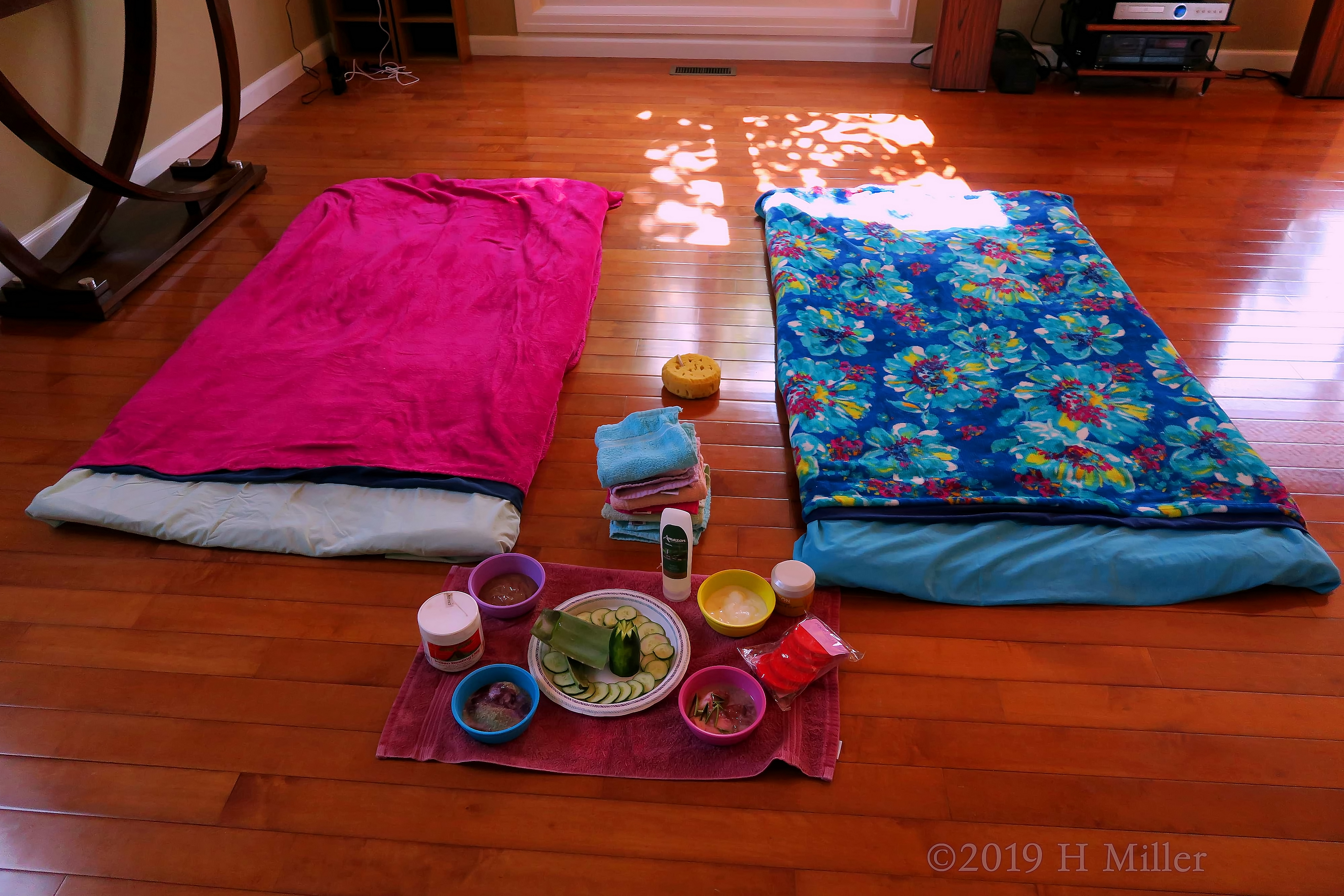 Comfy Facial Mats With All The Ingredients For Kids Facial! Comfy Facial Mats With All The Ingredients For Kids Facial!