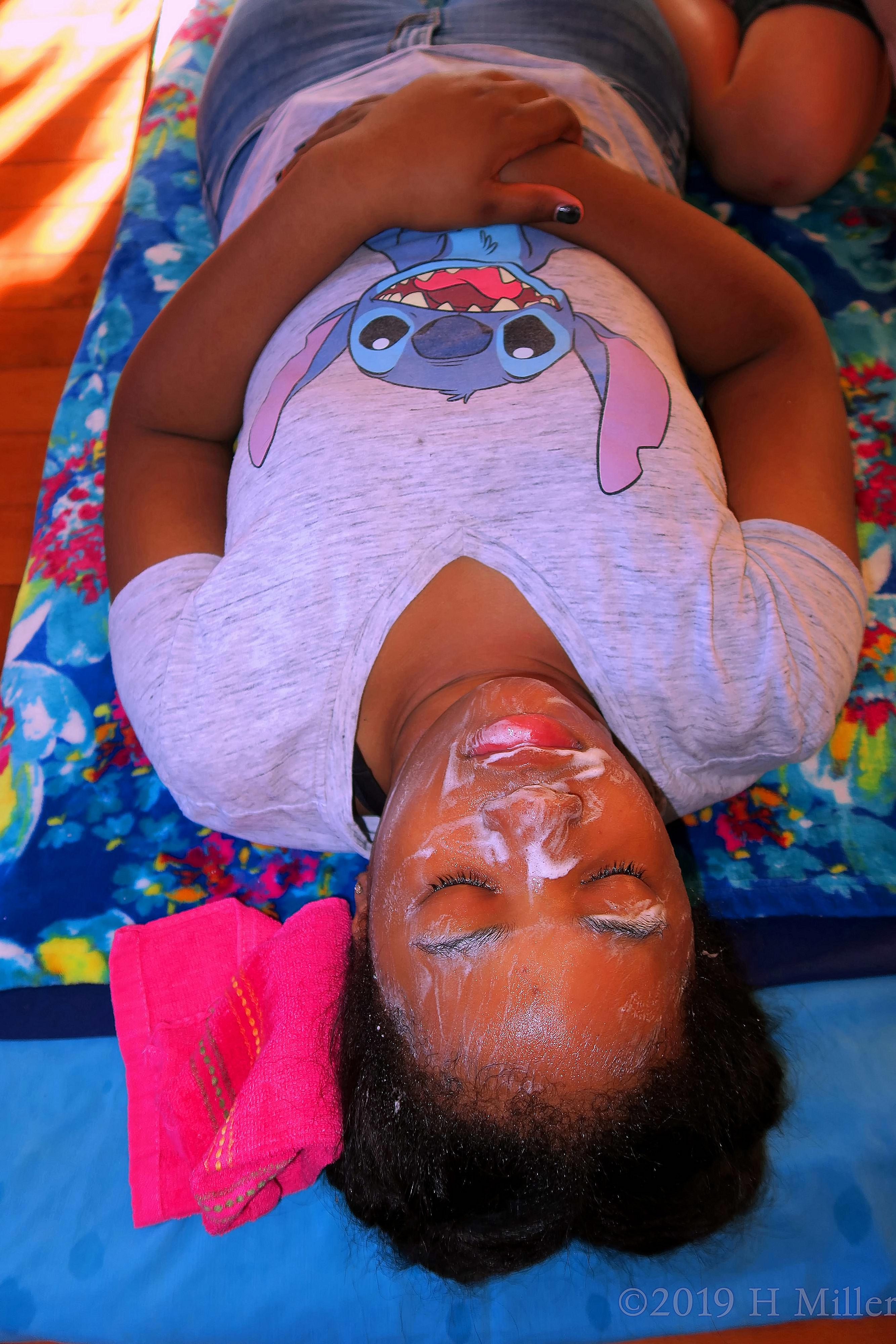 Feeling The Soothe In Her Kids Facial Session. Feeling The Soothe In Her Kids Facial Session.