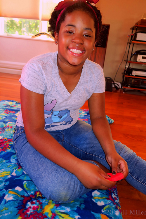 She's Having A Great Time At Alisha's Spa Birthday Party! She's Having A Great Time At Alisha's Spa Birthday Party!