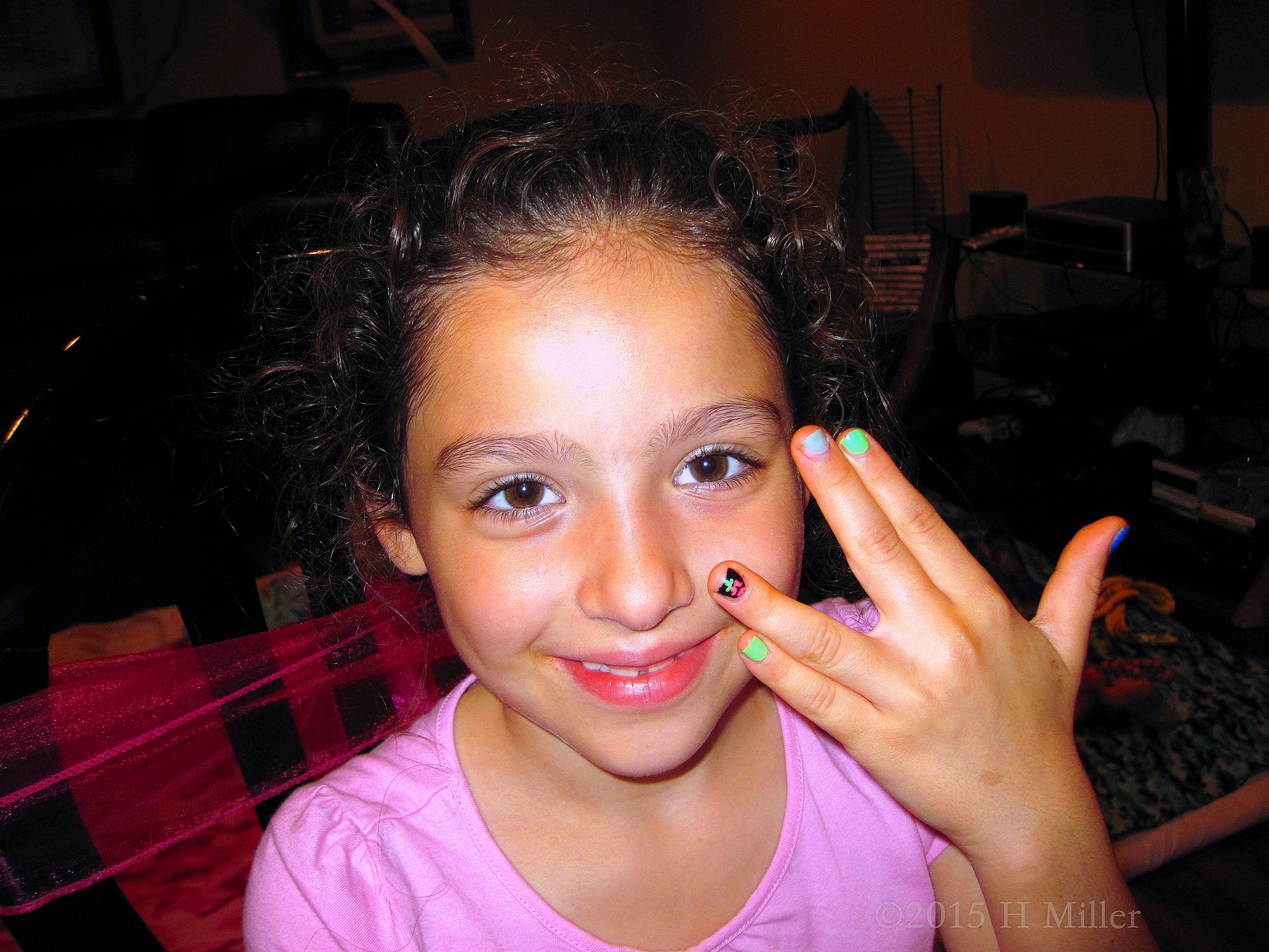 Kids Manicures! Rose Nail Art! Kids Manicures! Rose Nail Art!