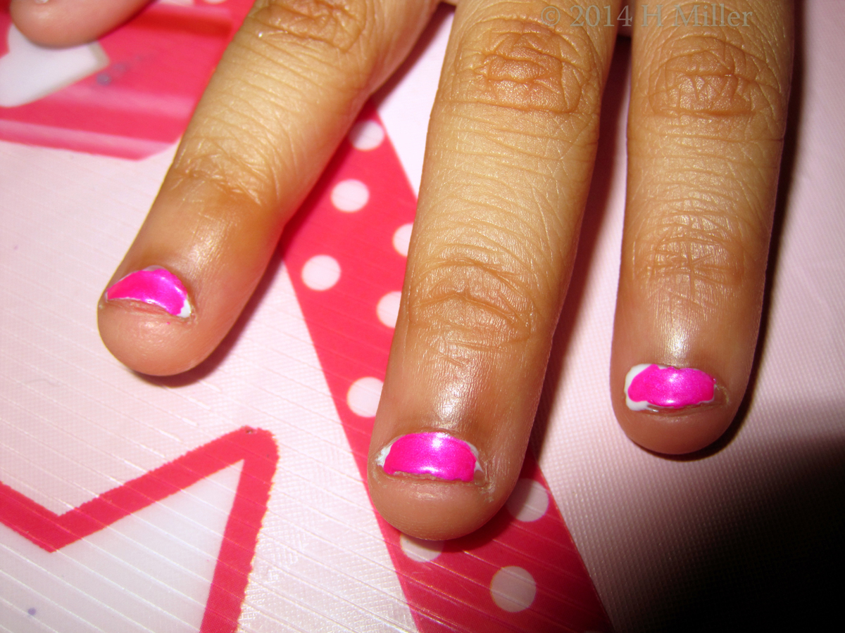 Pink With White Thin Lines Nail Art Pink With White Thin Lines Nail Art