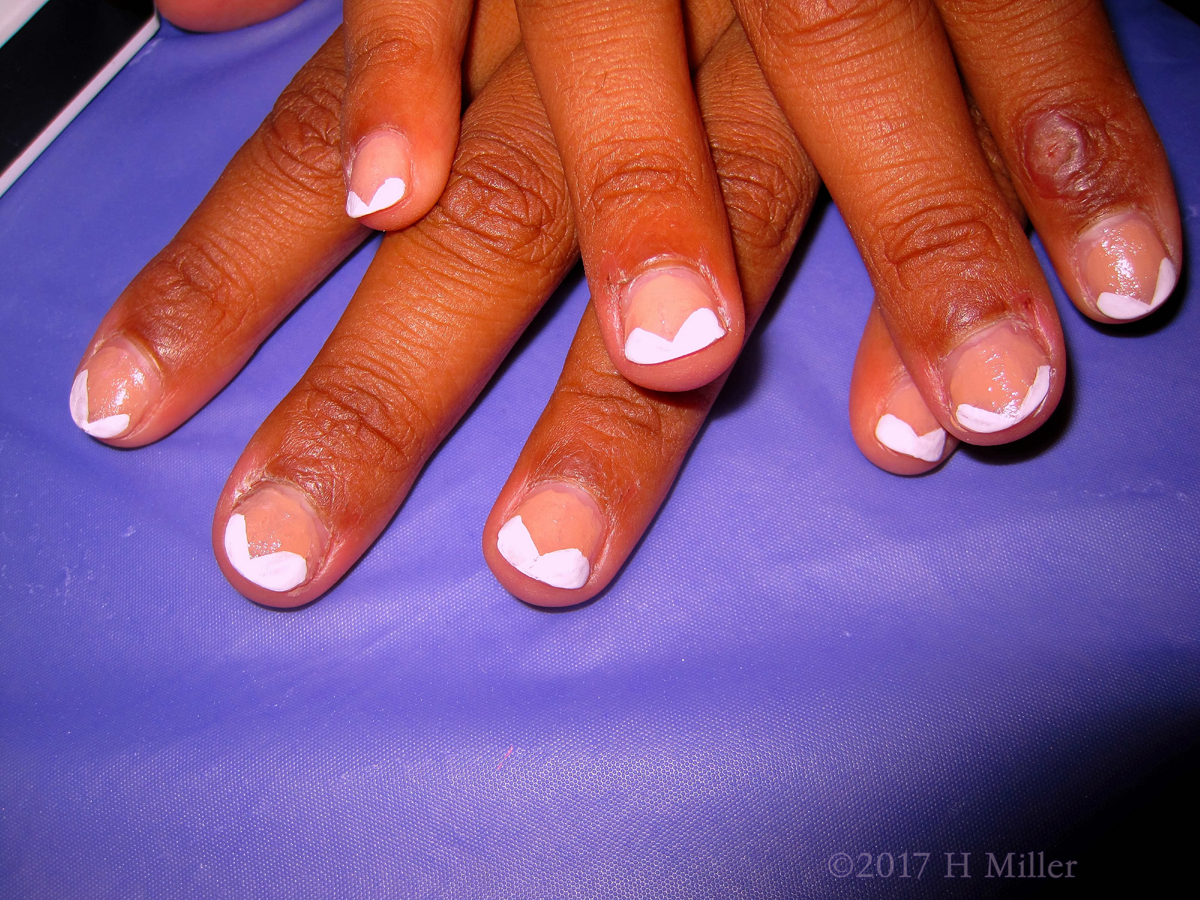 A Lovely And Elegant French Manicure At The Spa For Girls! 