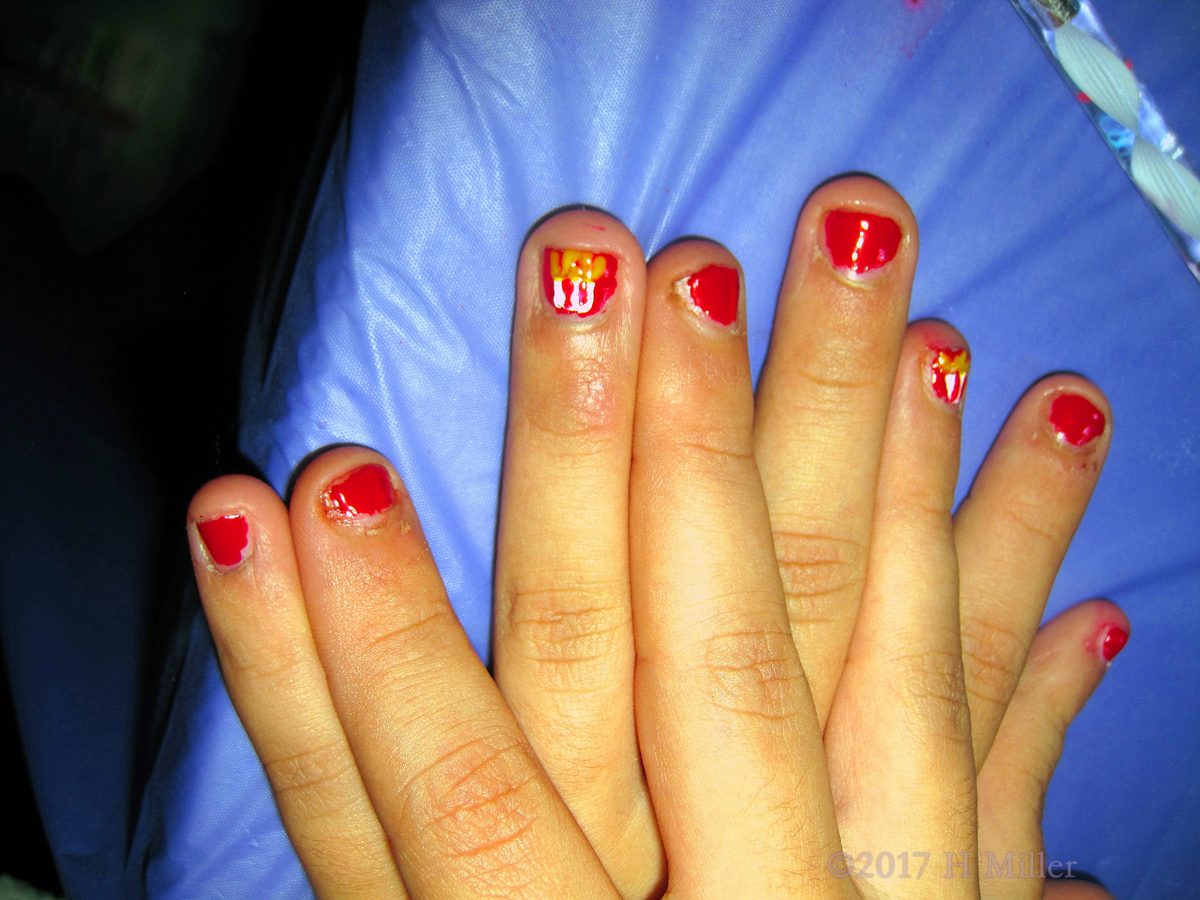 French Fries Nail Art For This Super Cool Kids Mini Manicure!
