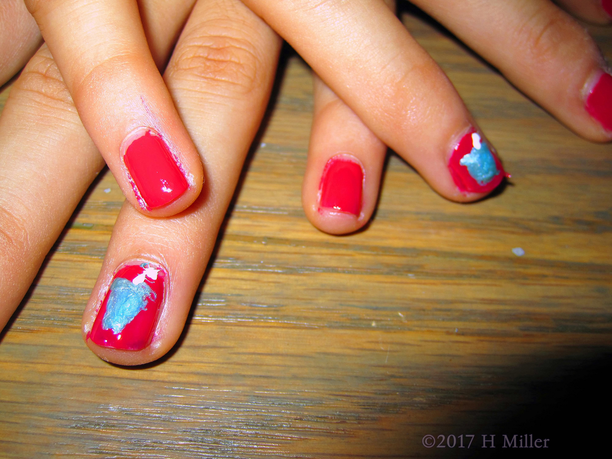 What An Awesome Soda Girls Manicure Nail Design! 