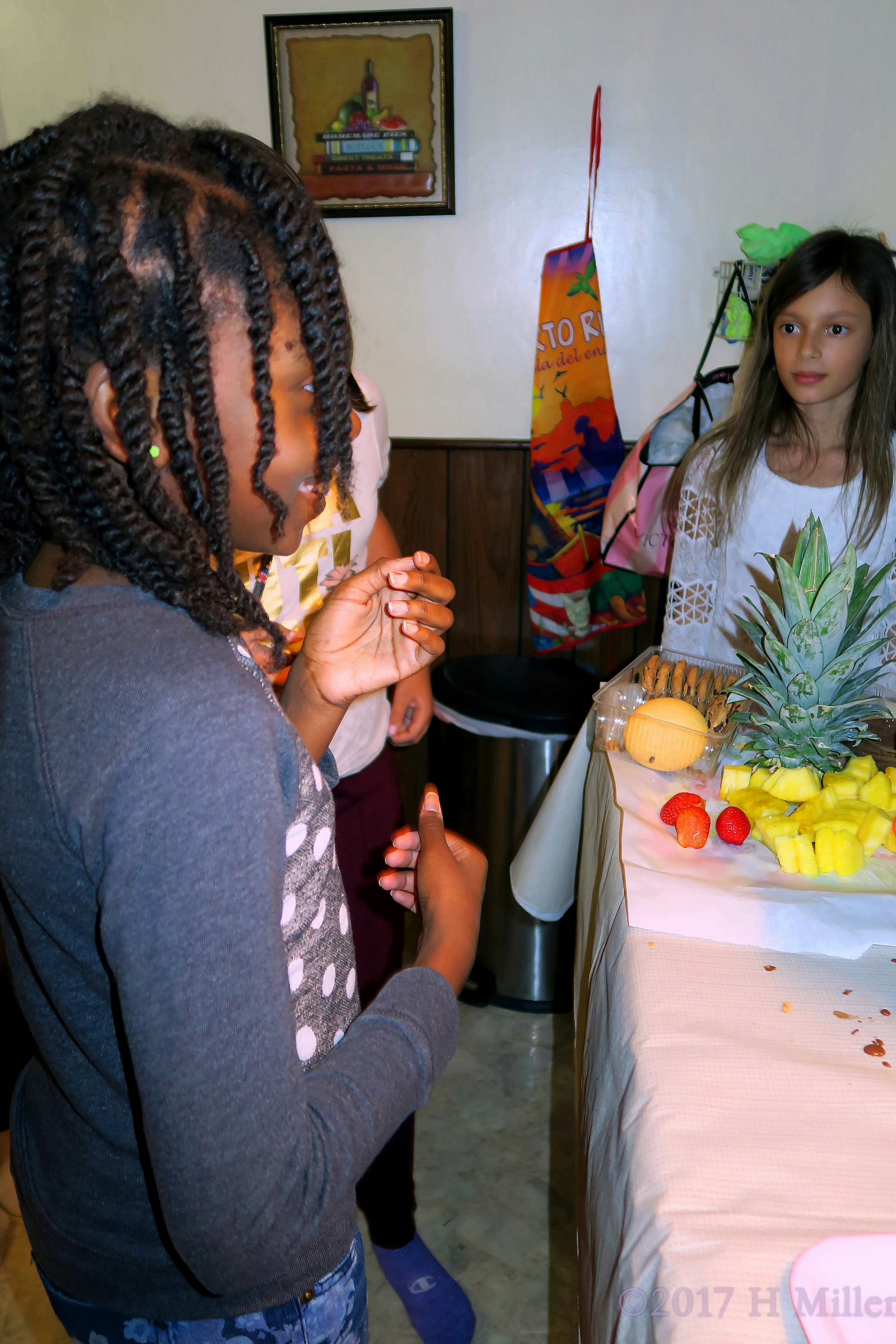 Chatting While Snacking At The Spa For Girls! 