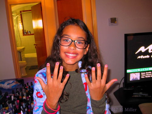 Check Out Her Awesome Girls Mini Manicure