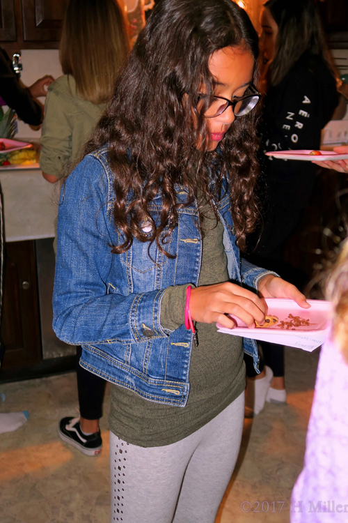 Snacking Before Her Kids Spa Treatments. Snacking Before Her Kids Spa Treatments.