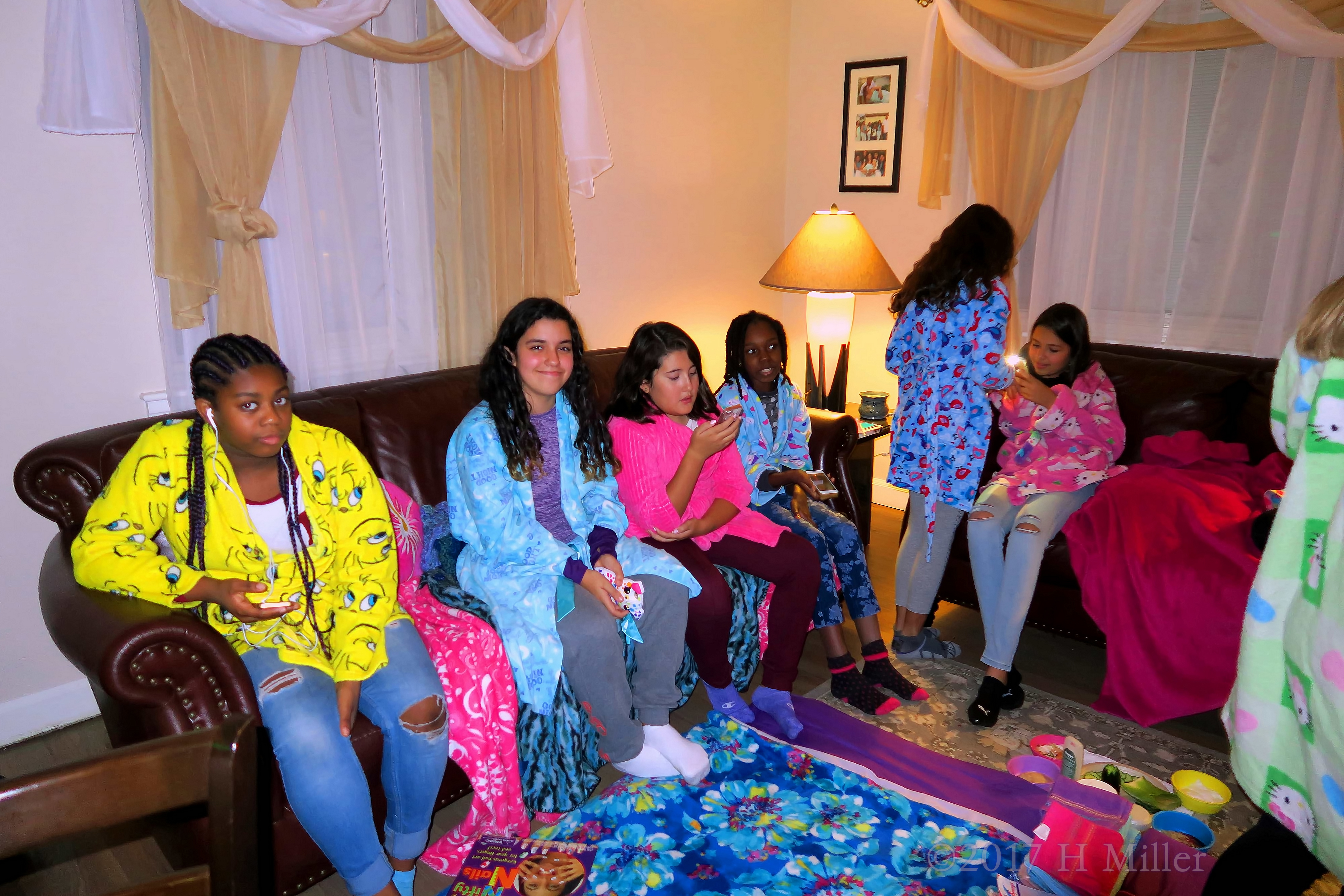 Chatting And Having Fun At The Girls Spa. Chatting And Having Fun At The Girls Spa.