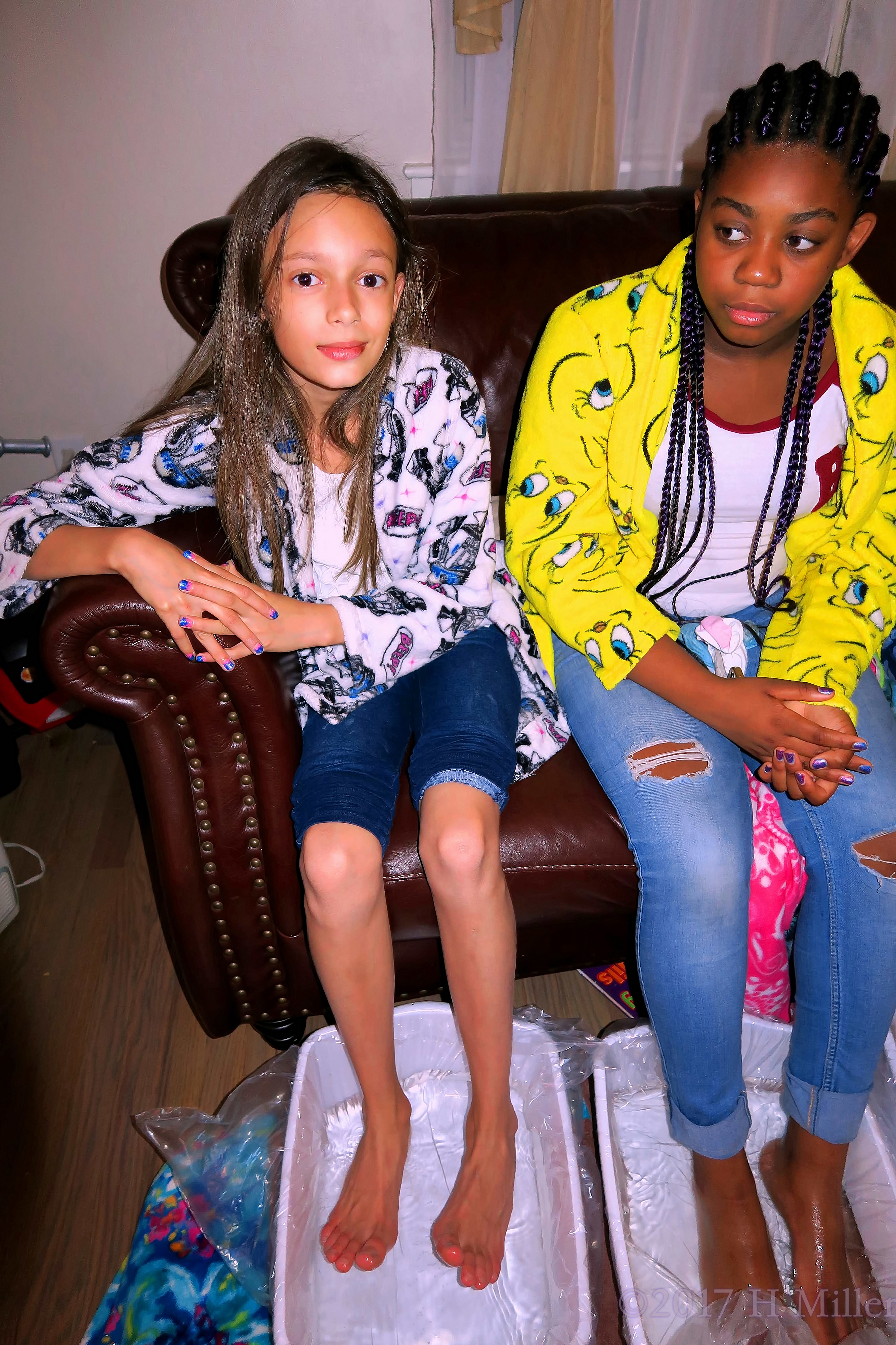 Chilling With Friends During Her Kids Pedicure. Chilling With Friends During Her Kids Pedicure.