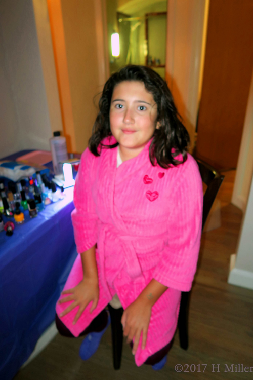 Her Before Girls Manicures Smile. Her Before Girls Manicures Smile.