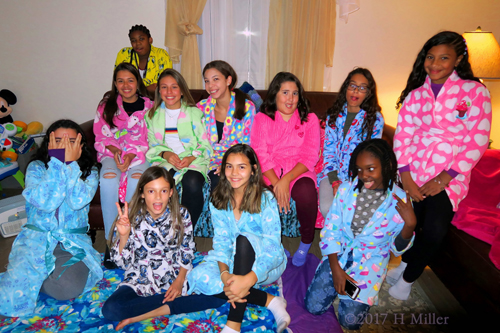 Kids Spa Party Group Pic Kids Spa Party Group Pic